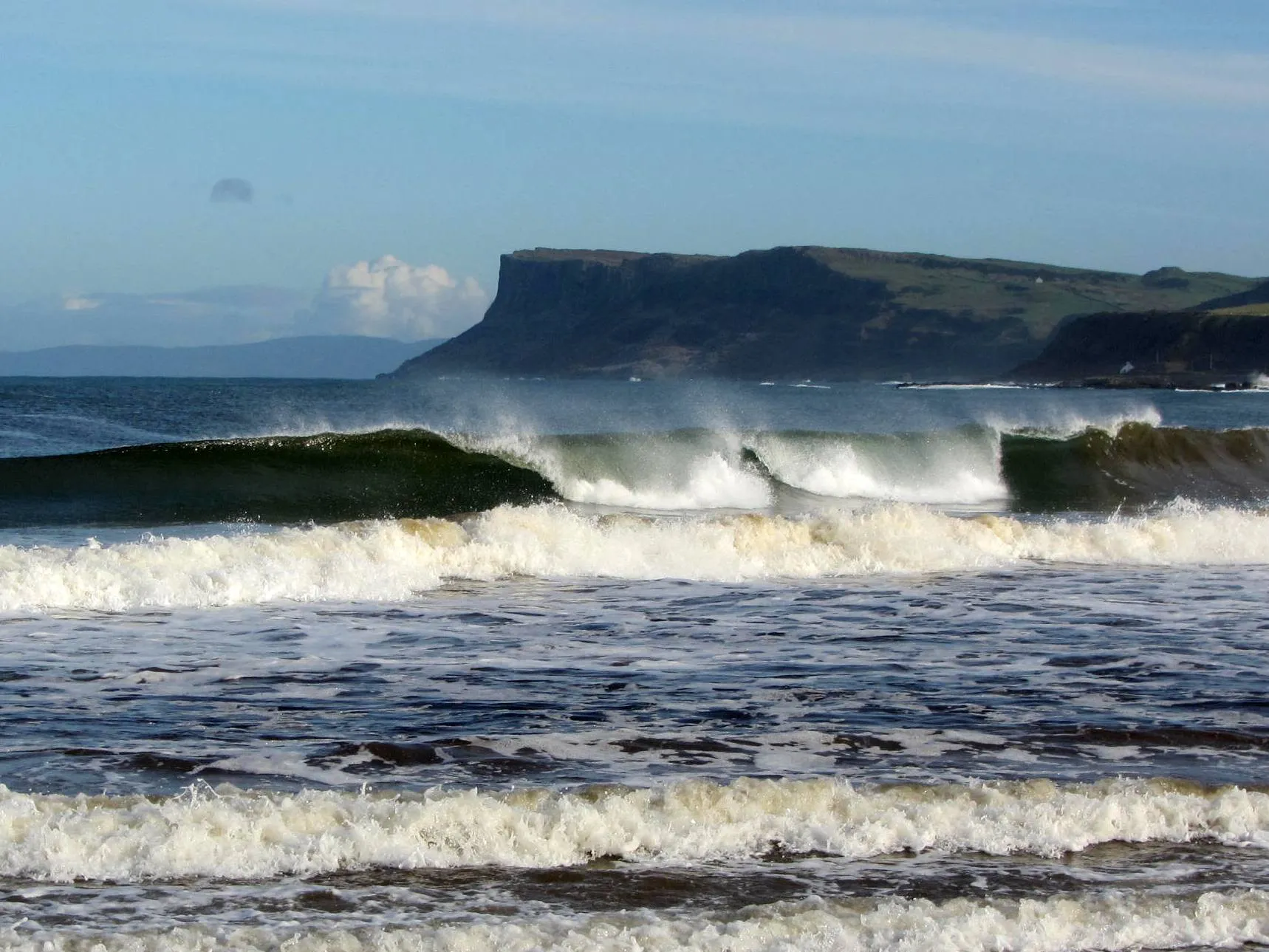 Photo showing: Antrim Coast near Ballycastle, Ireland, with Scotland in background