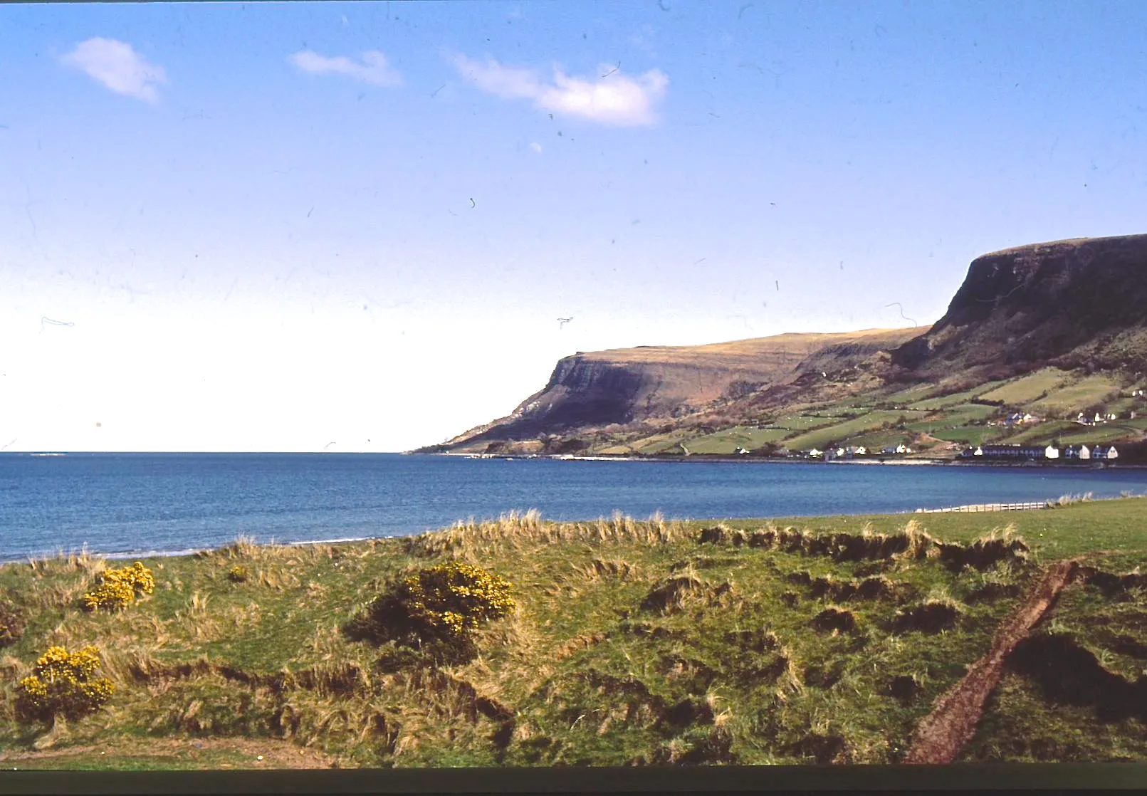 Photo showing: Coast at Glenariff