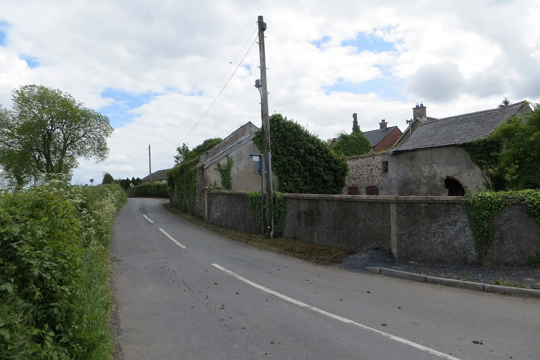 Photo showing: Ballykeel Road