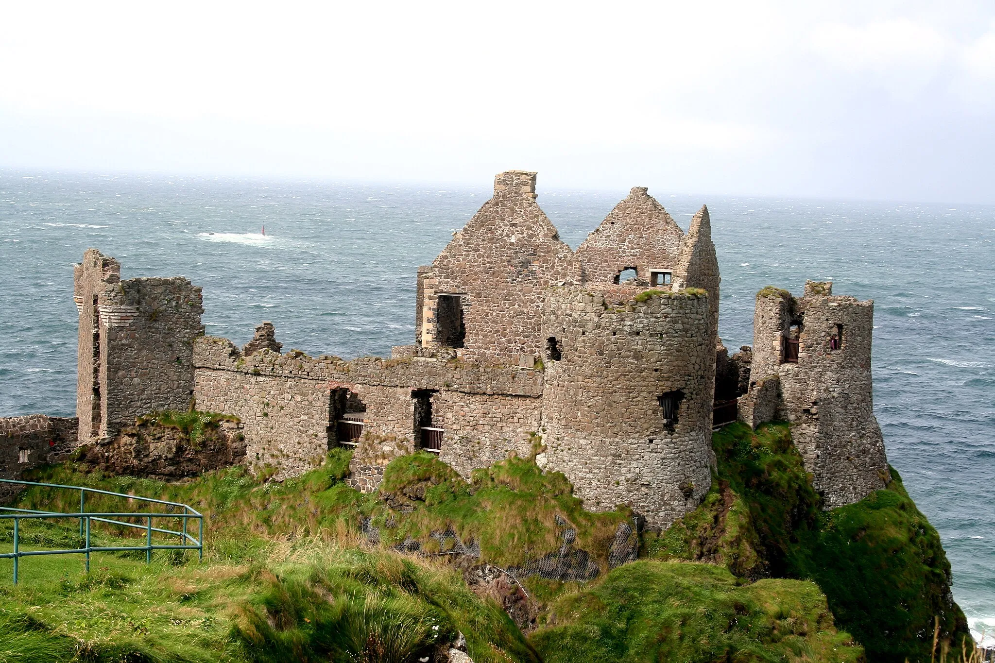 Photo showing: Castillo de Dunluce, condado de Atrim, Irlanda del Norte Castillo de Dunluce
