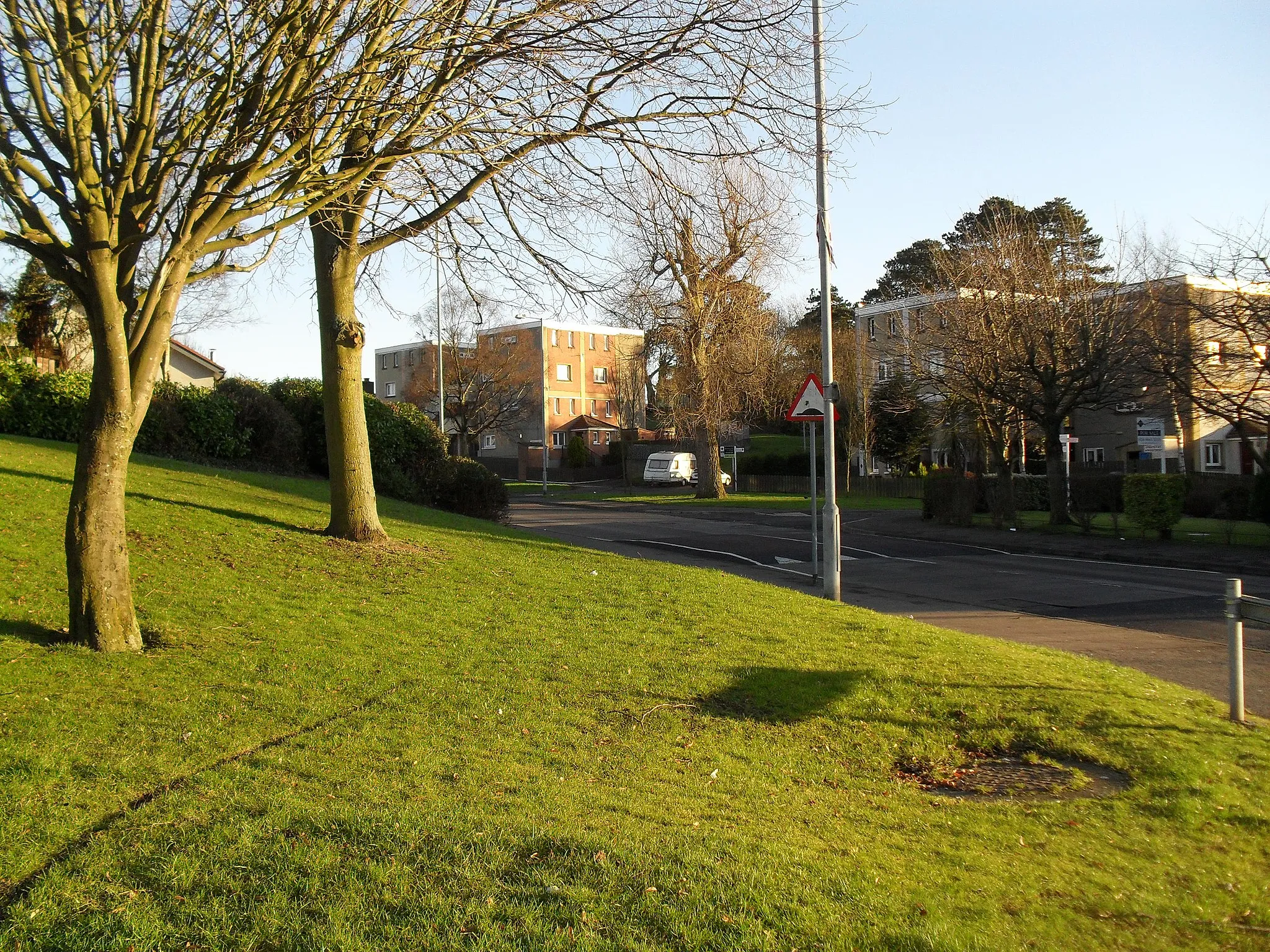 Photo showing: Drumadoon Drive, Ballybeen The main entrance from Robbs Road into the Ballybeen Estate.