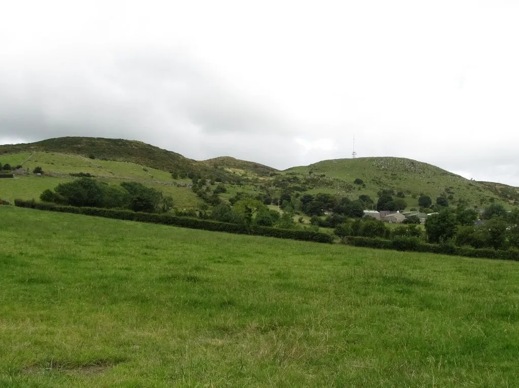 Photo showing: Deehommed Mountain from the Rathfriland Road