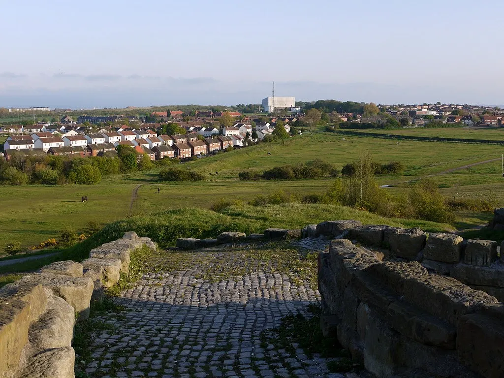 Photo showing: View south from 'The Fortress', Whitehills