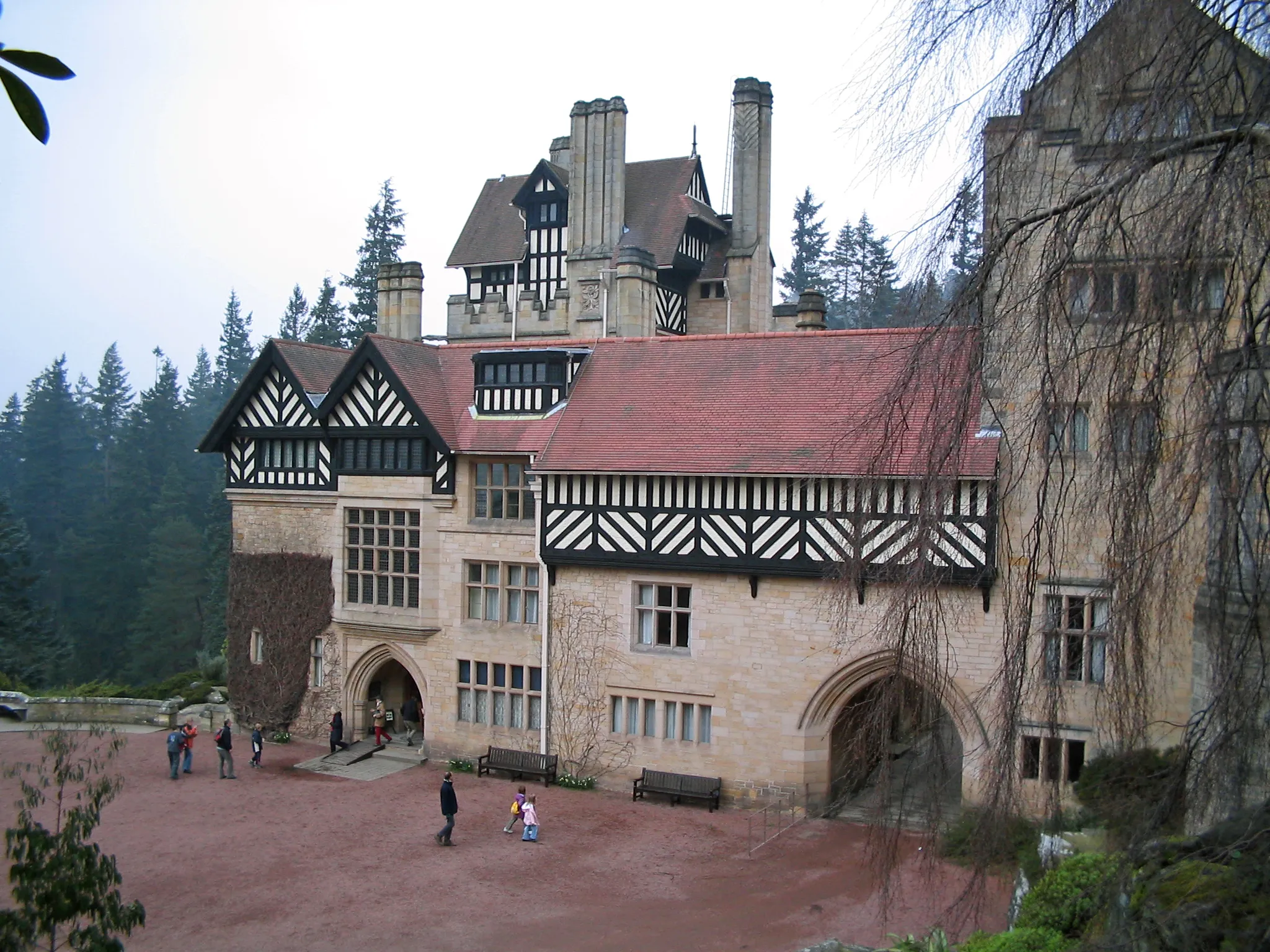 Photo showing: Cragside House, National Trust property in Northumberland, England.