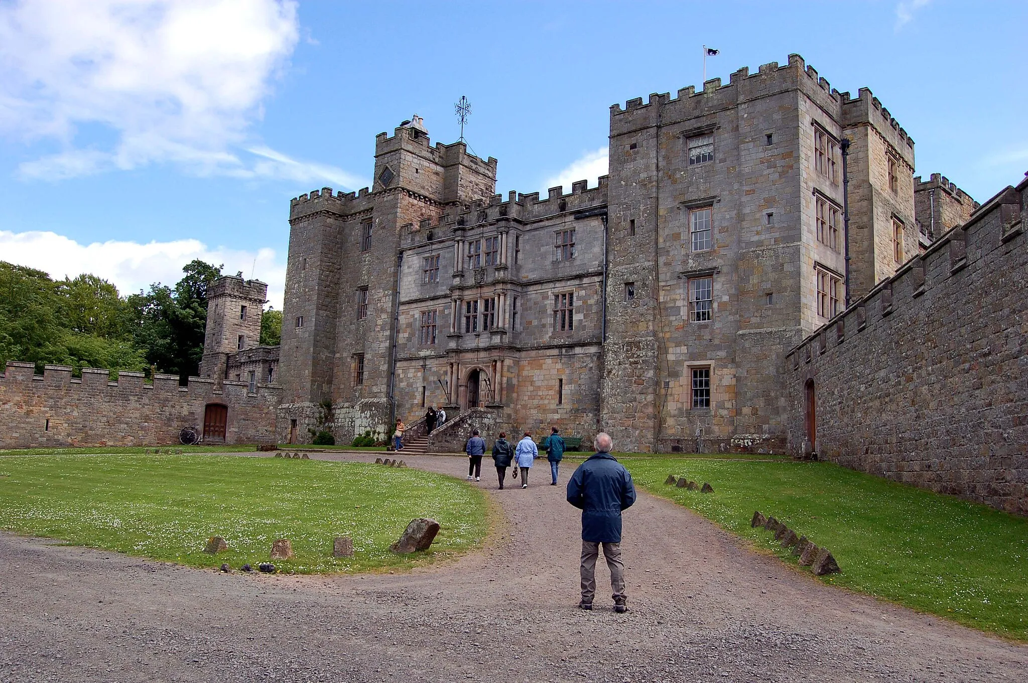 Photo showing: Chillingham Castle