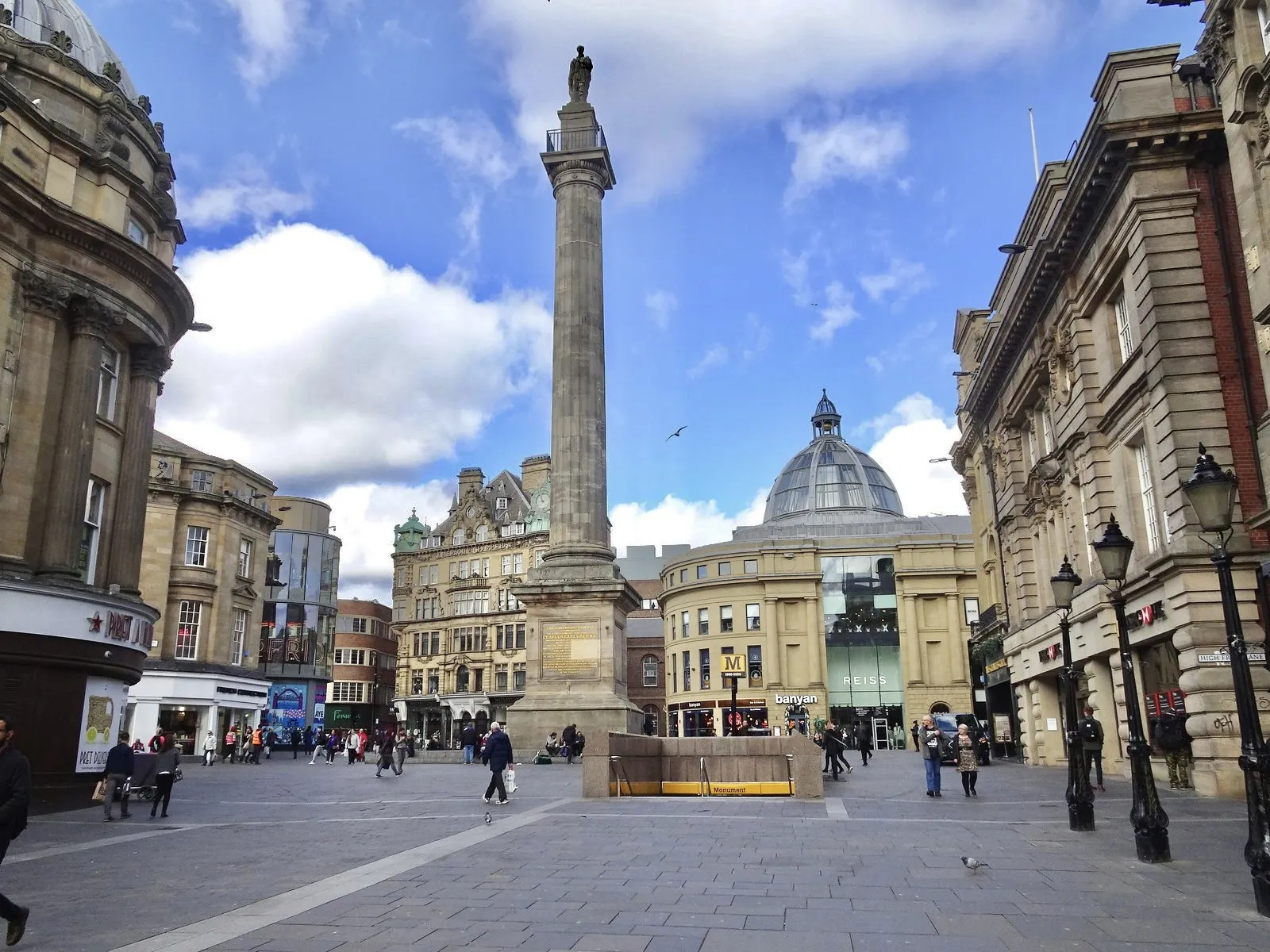 Photo showing: Monument Metro station, Newcastle