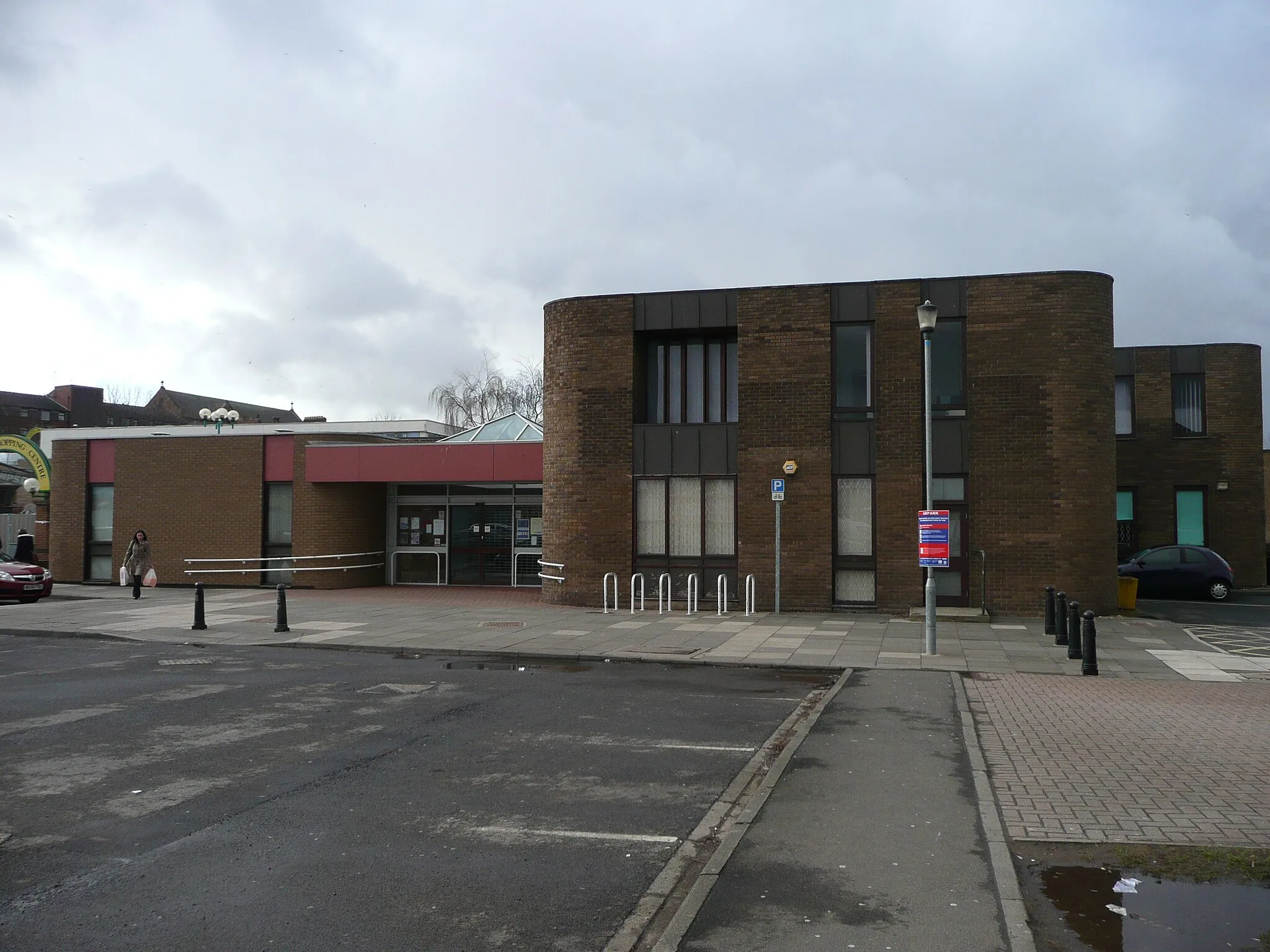 Photo showing: Blaydon Library