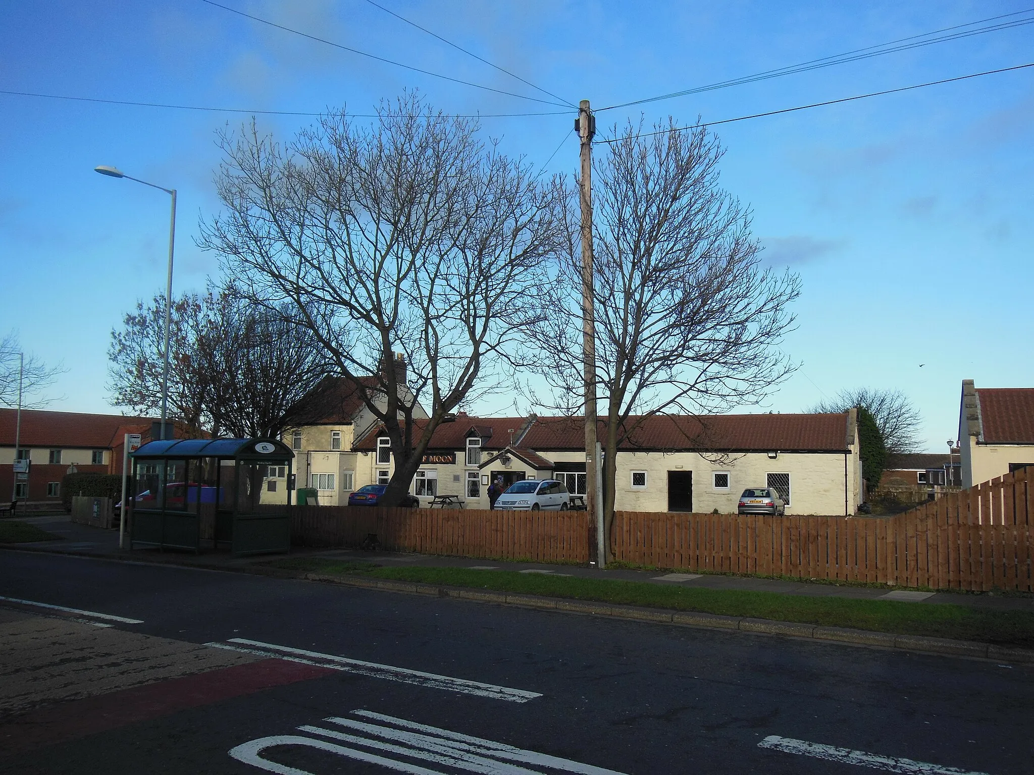 Photo showing: The Half Moon Inn, Stekeford