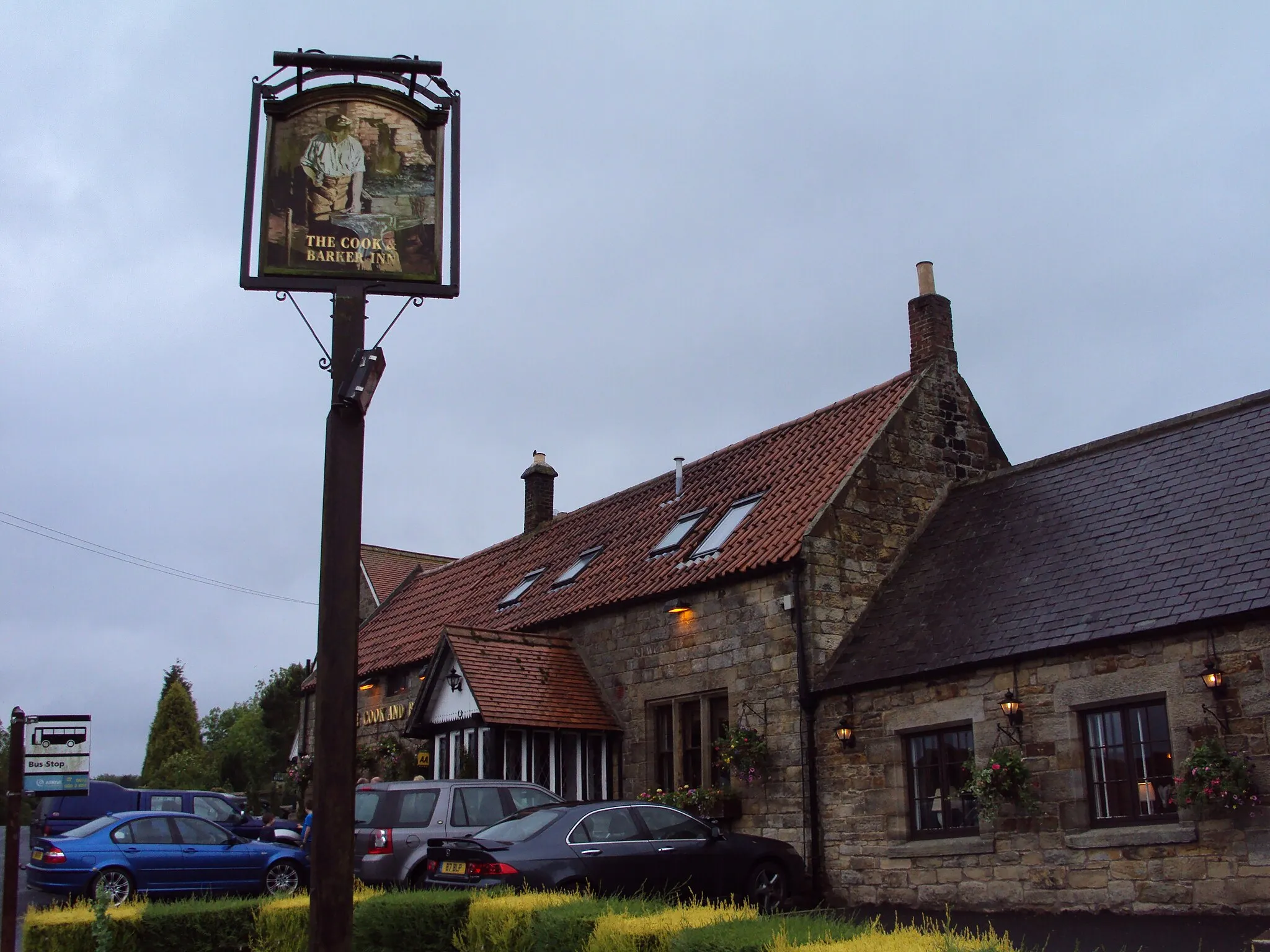 Photo showing: The  Cook  and  Barker  Newton  on  the  Moor