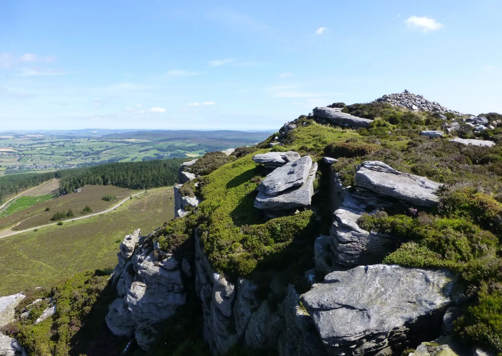 Photo showing: The summit cairn on Simonside