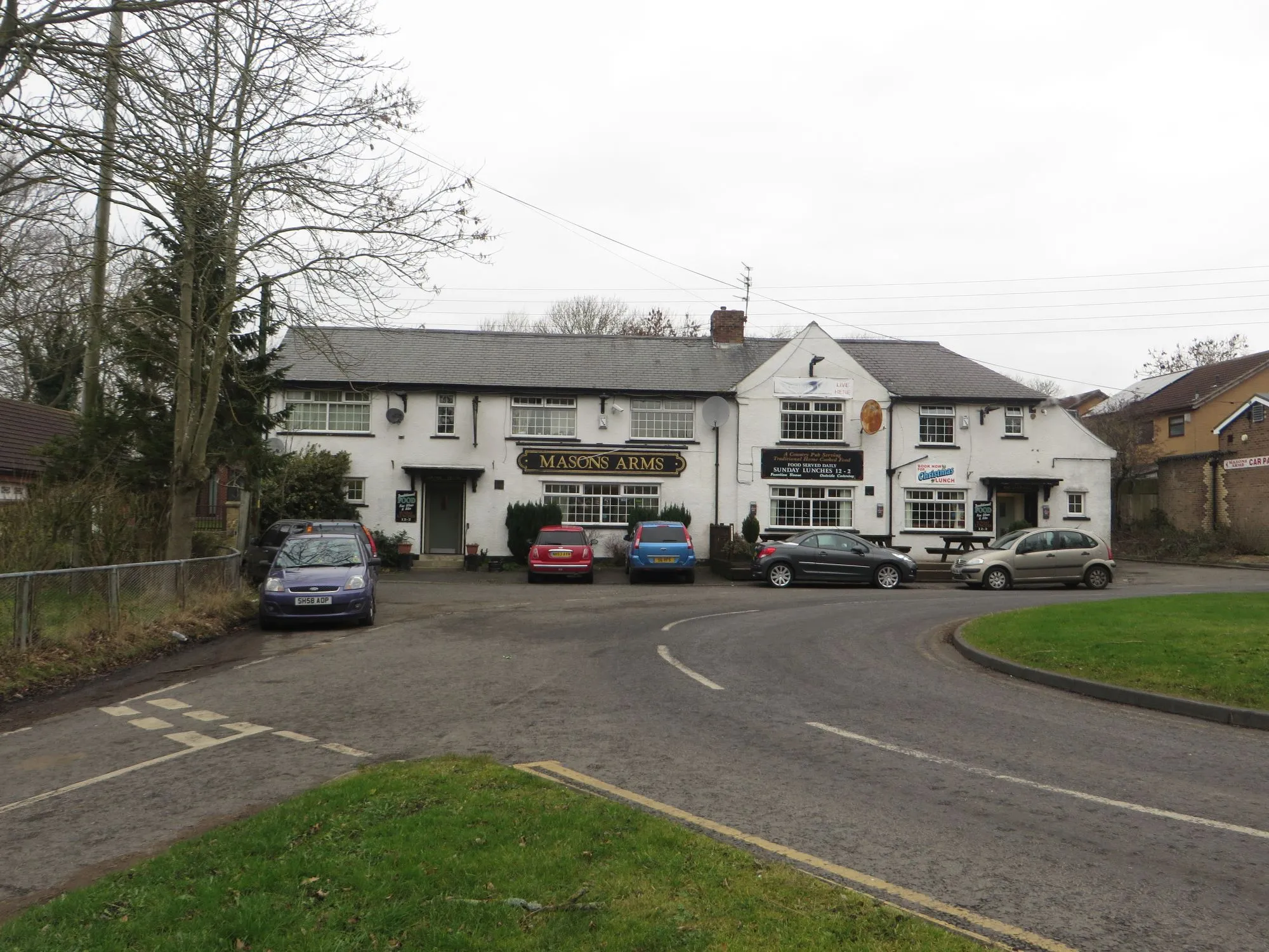 Photo showing: The Masons Arms, Dinnington