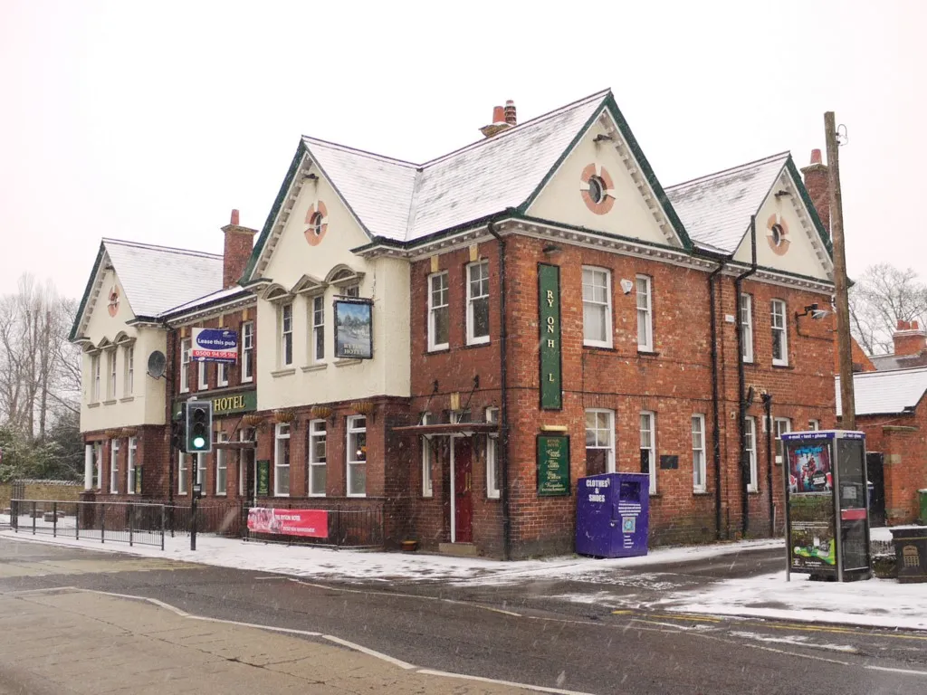 Photo showing: Ryton Hotel, Lane Head, Ryton