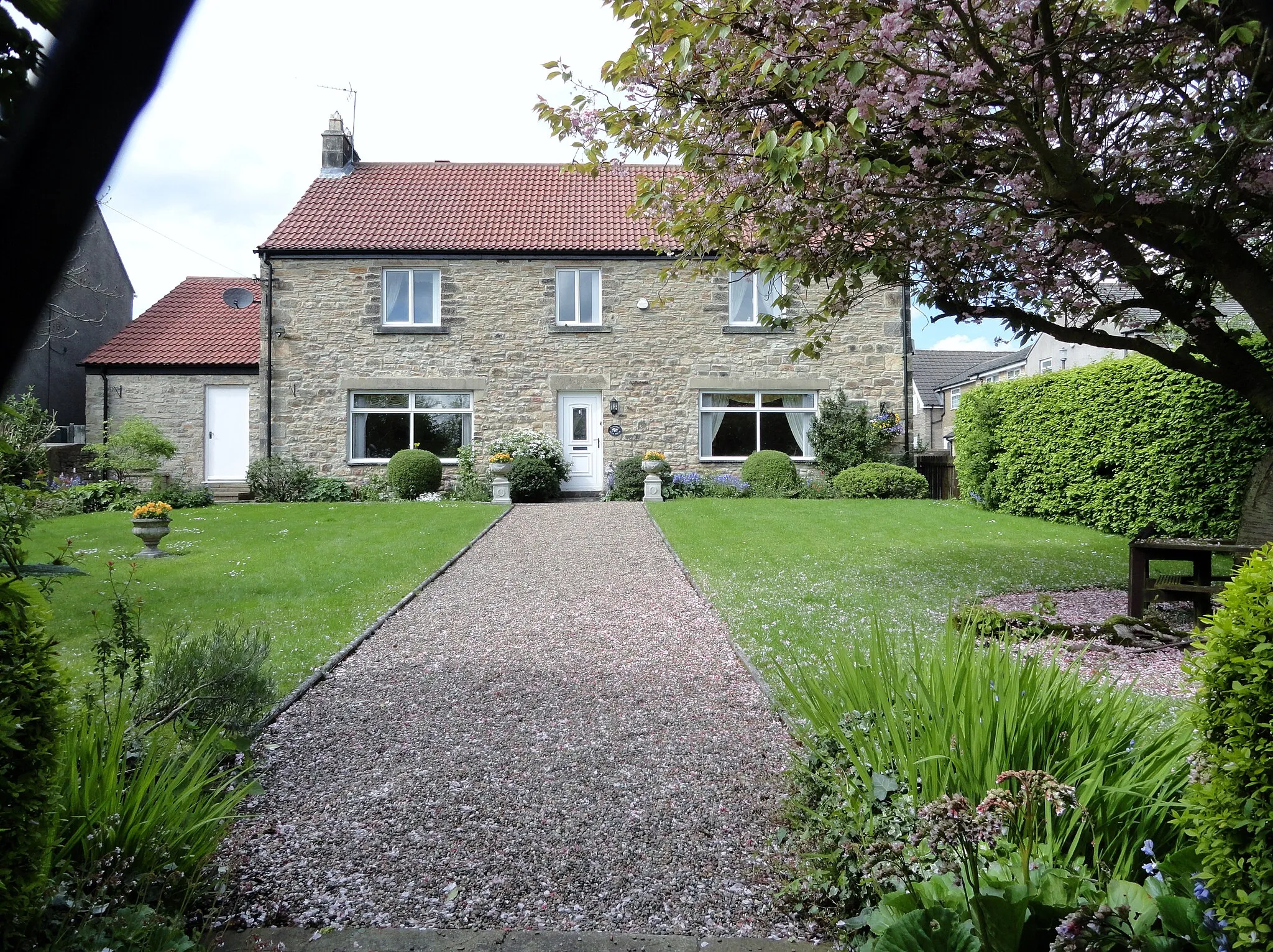 Photo showing: Tanfield farmhouse