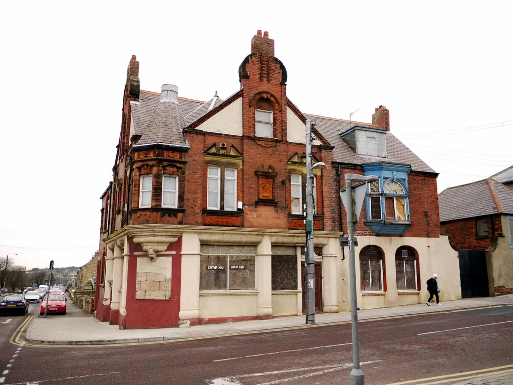 Photo showing: Former Red Lion pub, Dipton