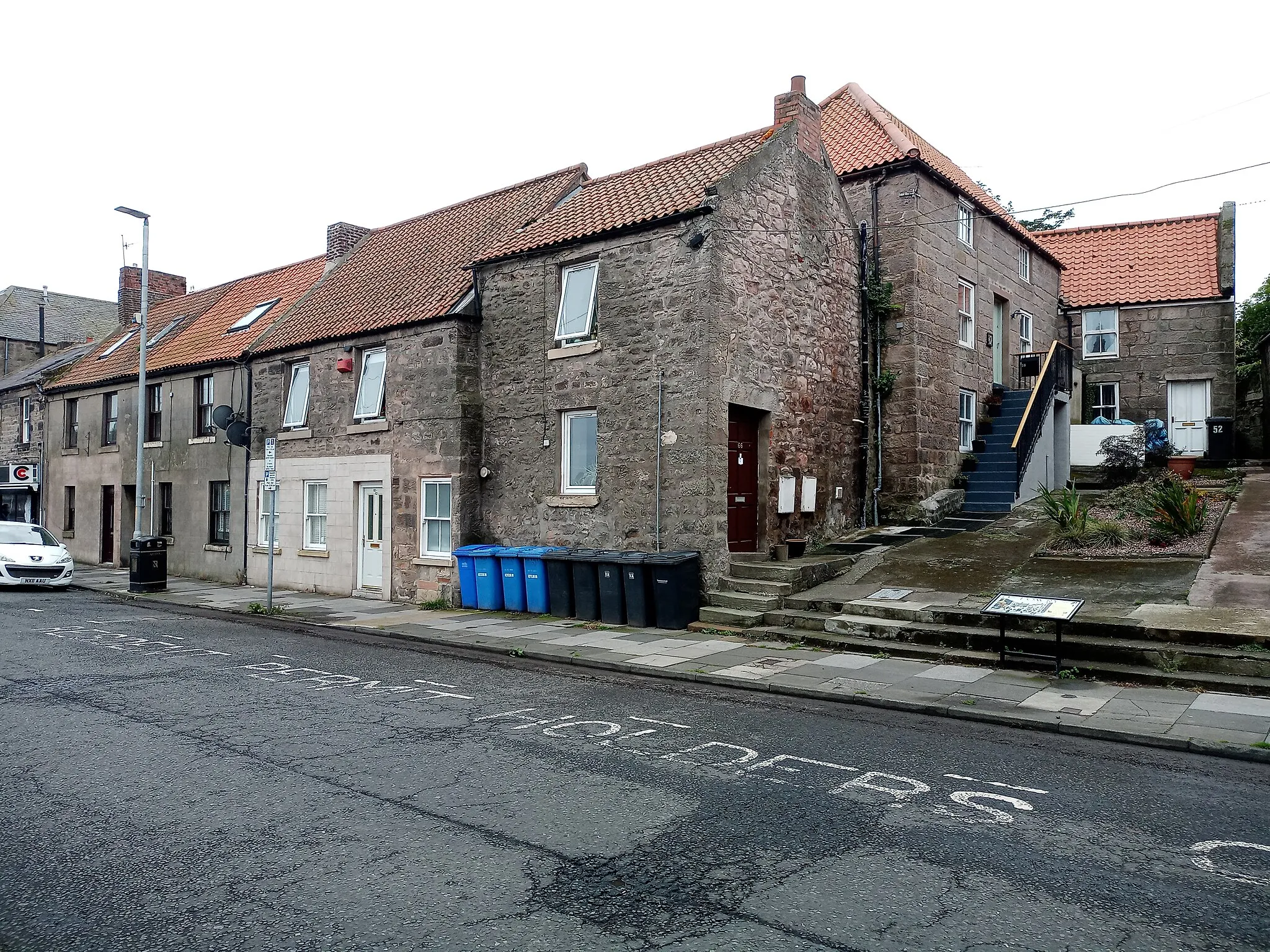 Photo showing: 64 And 66, Main Street (building in Berwick-upon-Tweed, Northumberland, UK)