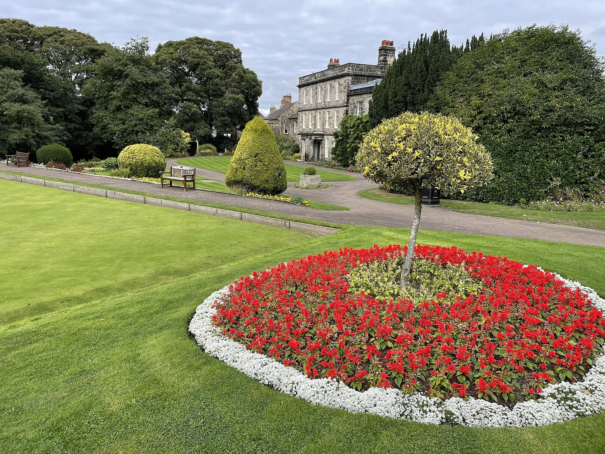 Photo showing: The Hexham House Grounds, a public park in Hexham (Northumberland, England, United Kingdom).