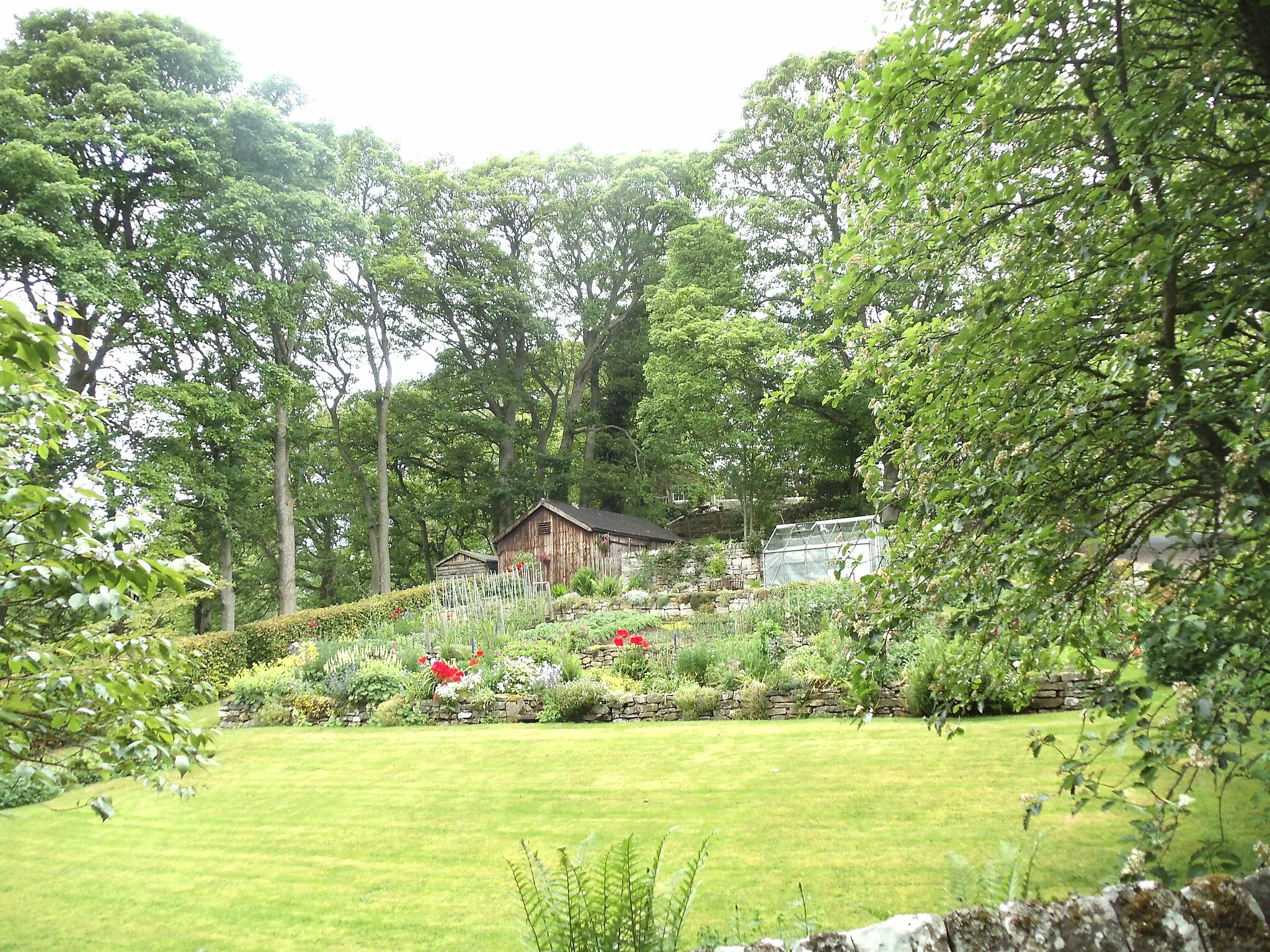 Photo showing: A very pretty garden