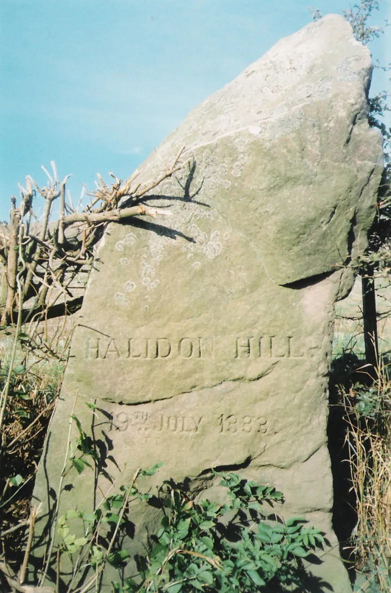 Photo showing: Private photo with no copyright retained. Monument on Halidon Hill to the battle.