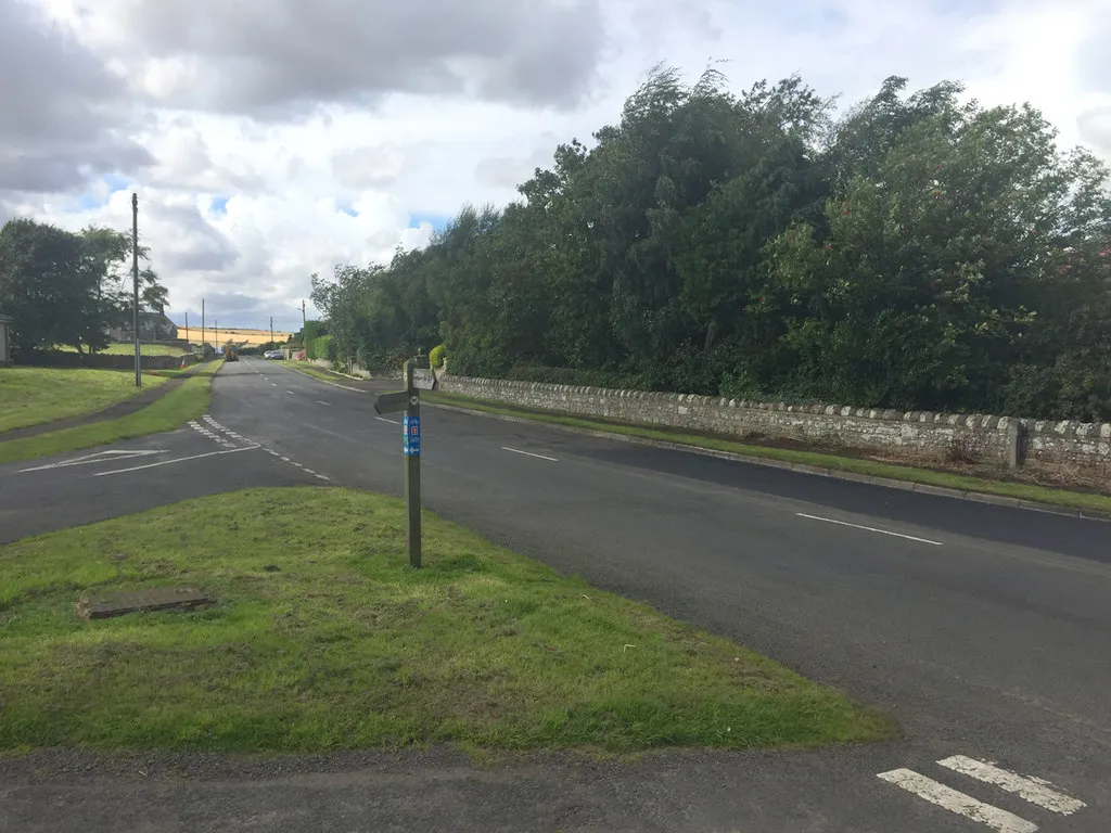 Photo showing: Road junction, Fenwick