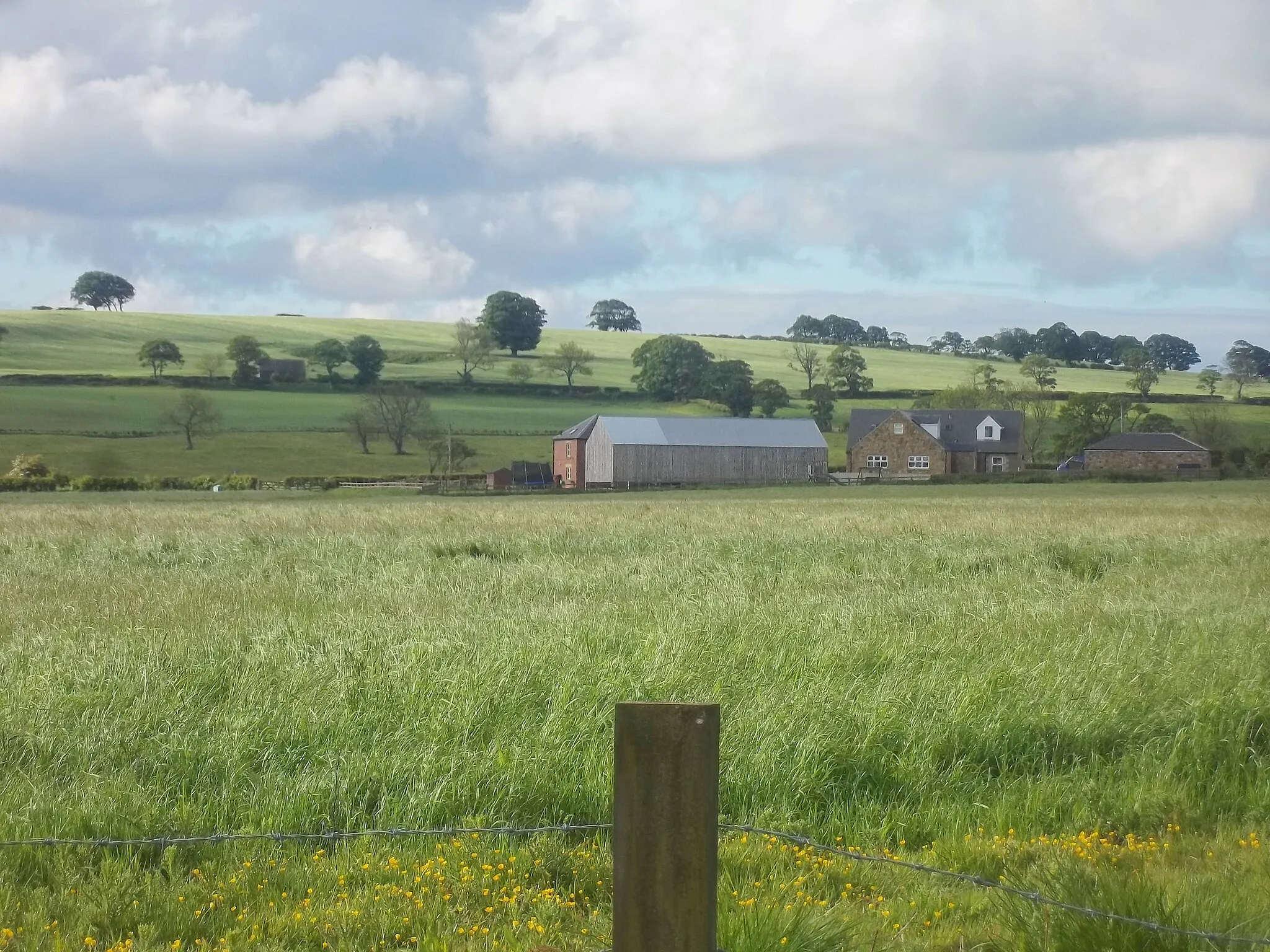 Photo showing: Deanmoor Farm