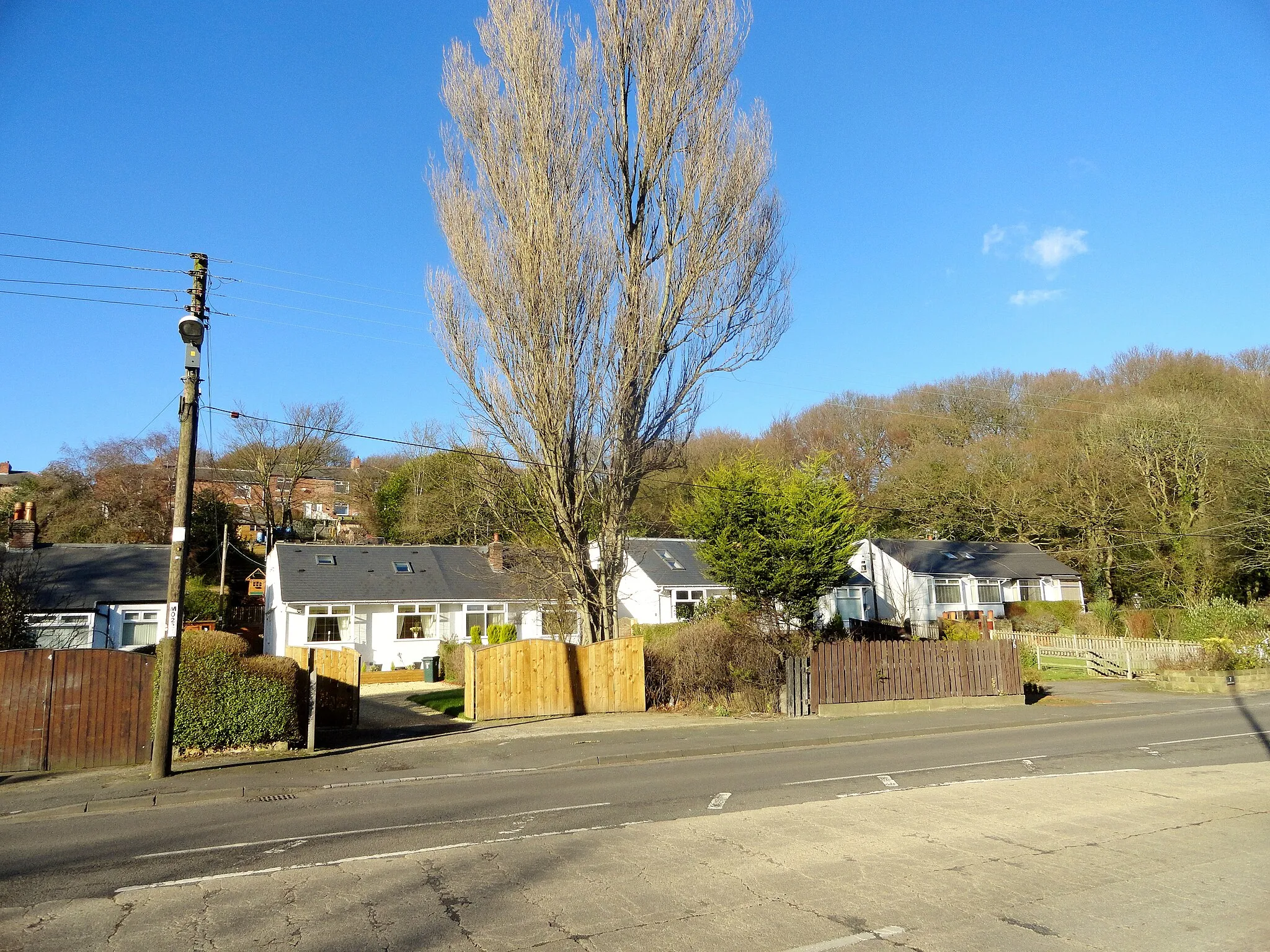 Photo showing: Landswood Terrace, Winlaton Mill