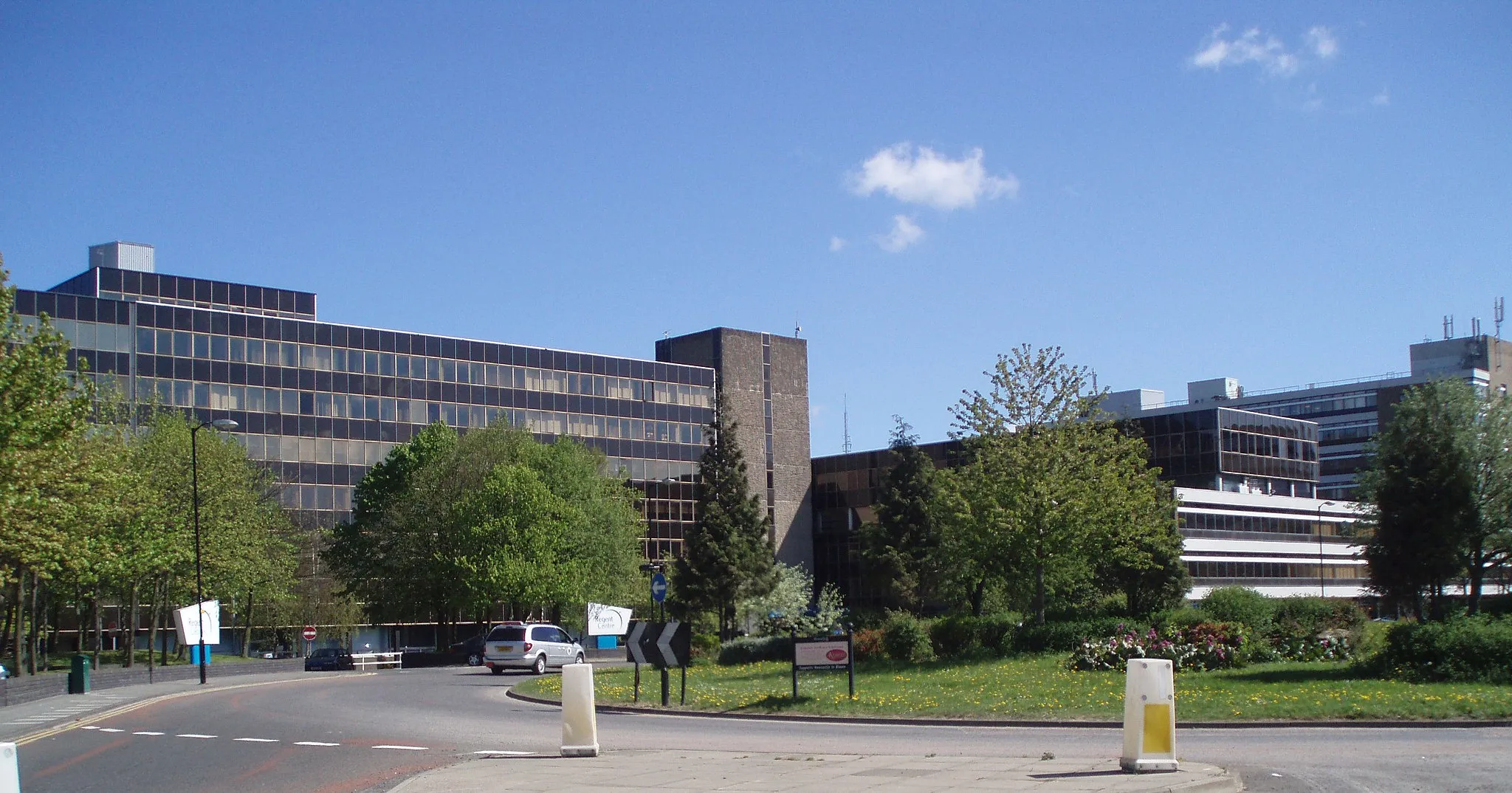 Photo showing: A photograph of some of the Regent Centre office buildings, in Gosforth, Newcastle upon Tyne, England