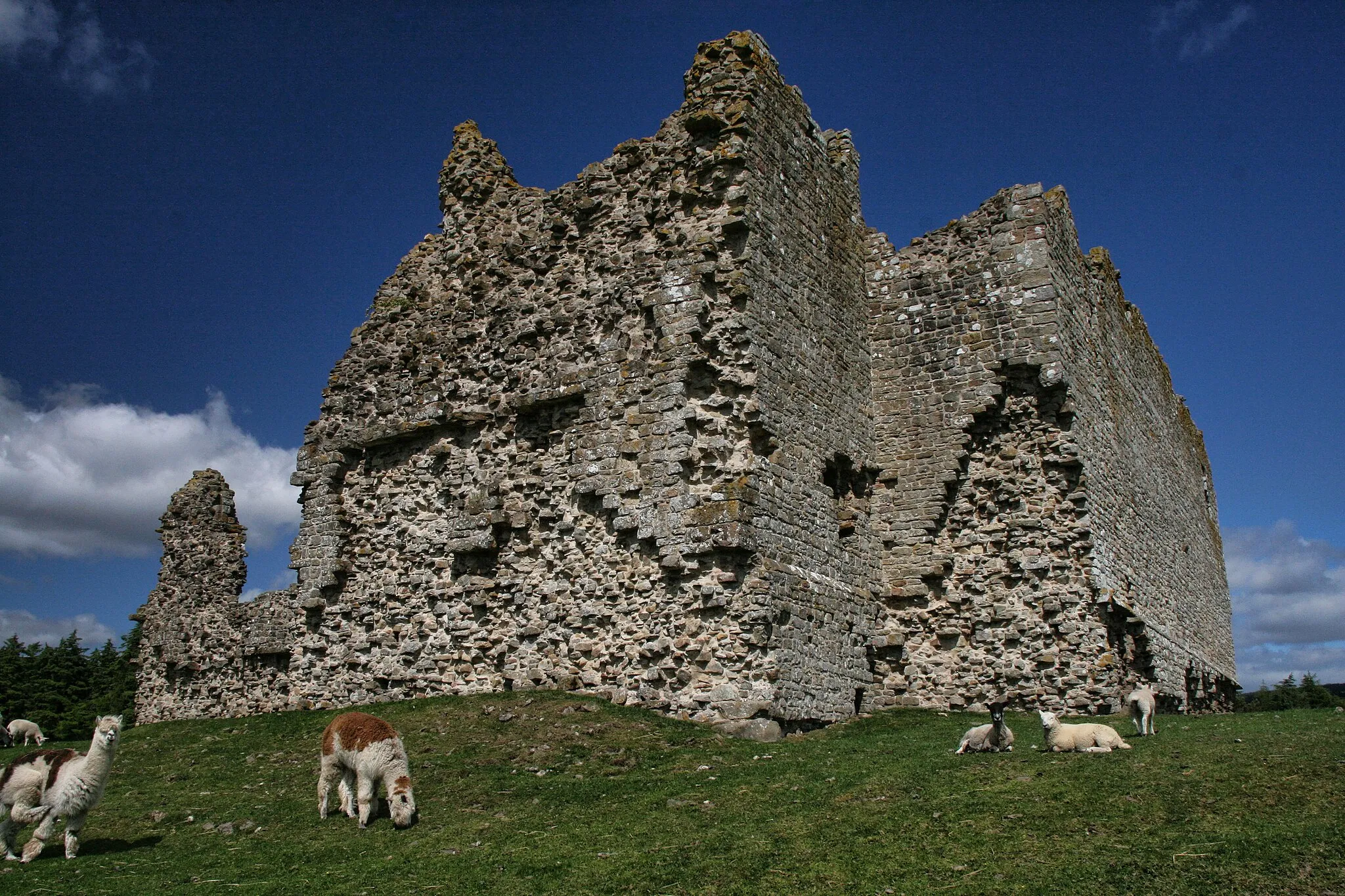 Photo showing: Bewcastle, near to Bewcastle, Cumbria, Great Britain.
The castle at Bewcastle.