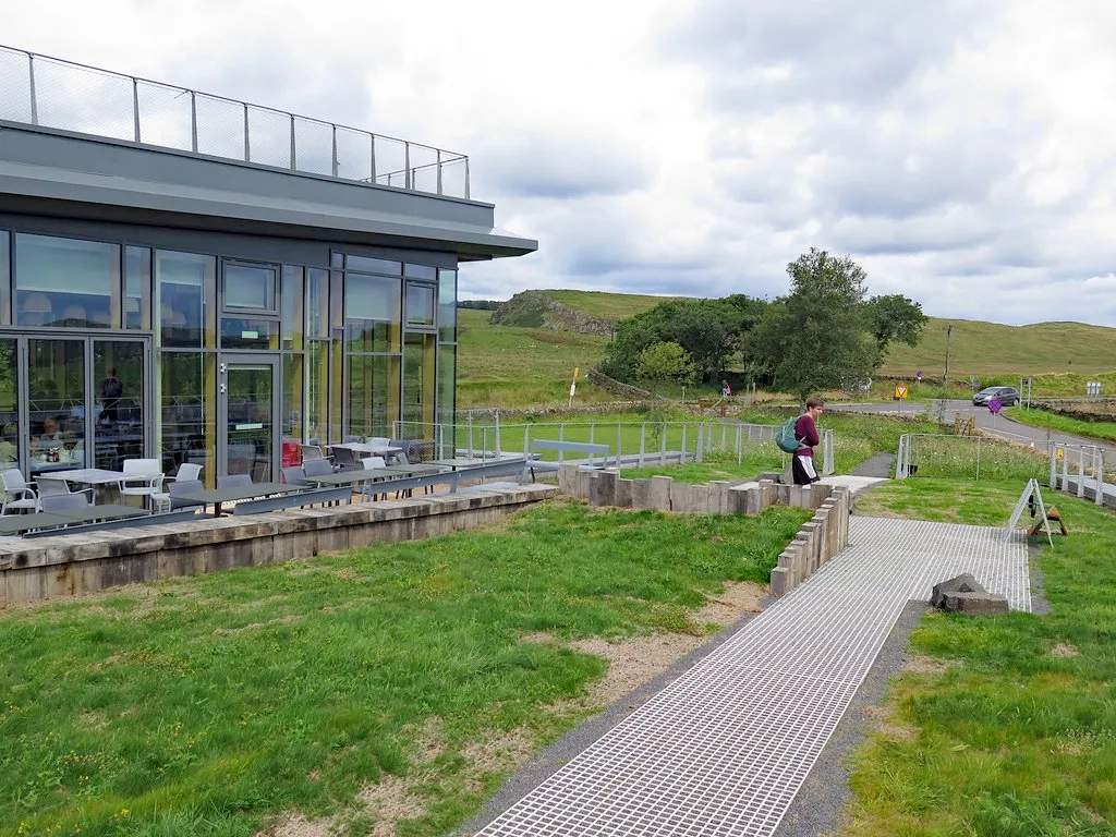 Photo showing: 'The Sill' - view north