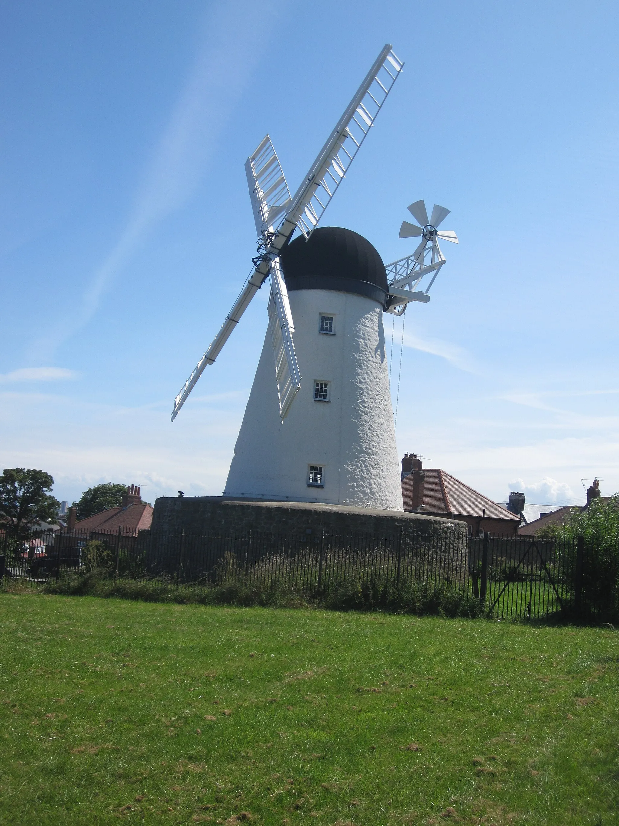 Photo showing: Fulwell Windmill 2019, North aspect