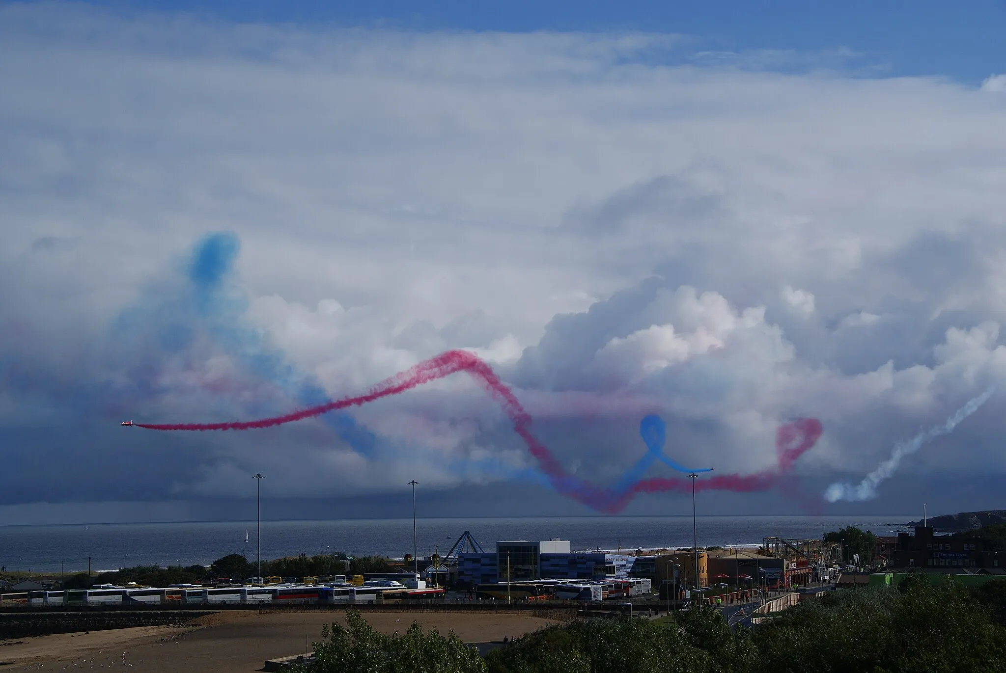 Photo showing: The Red Arrows after the Great North Run