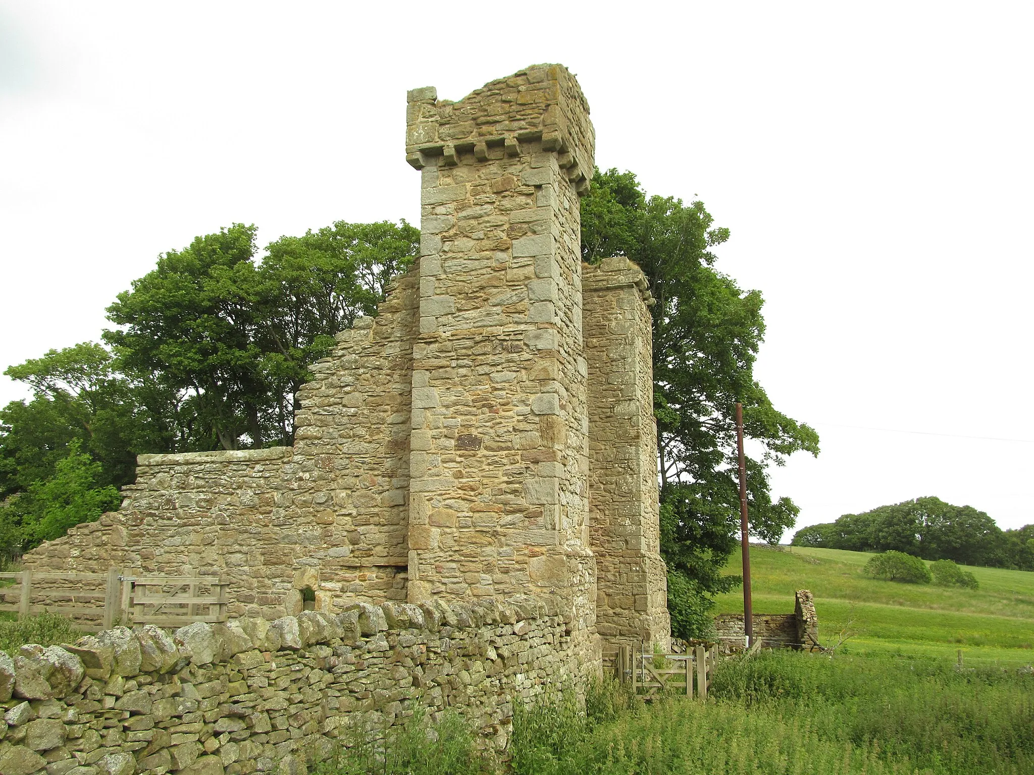 Photo showing: This is a photo of listed building number 1260912.