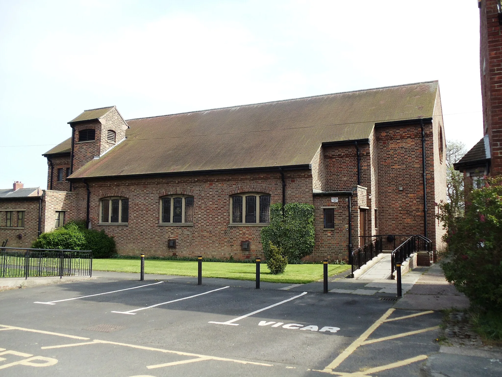 Photo showing: St Bede's Church, Newsham
