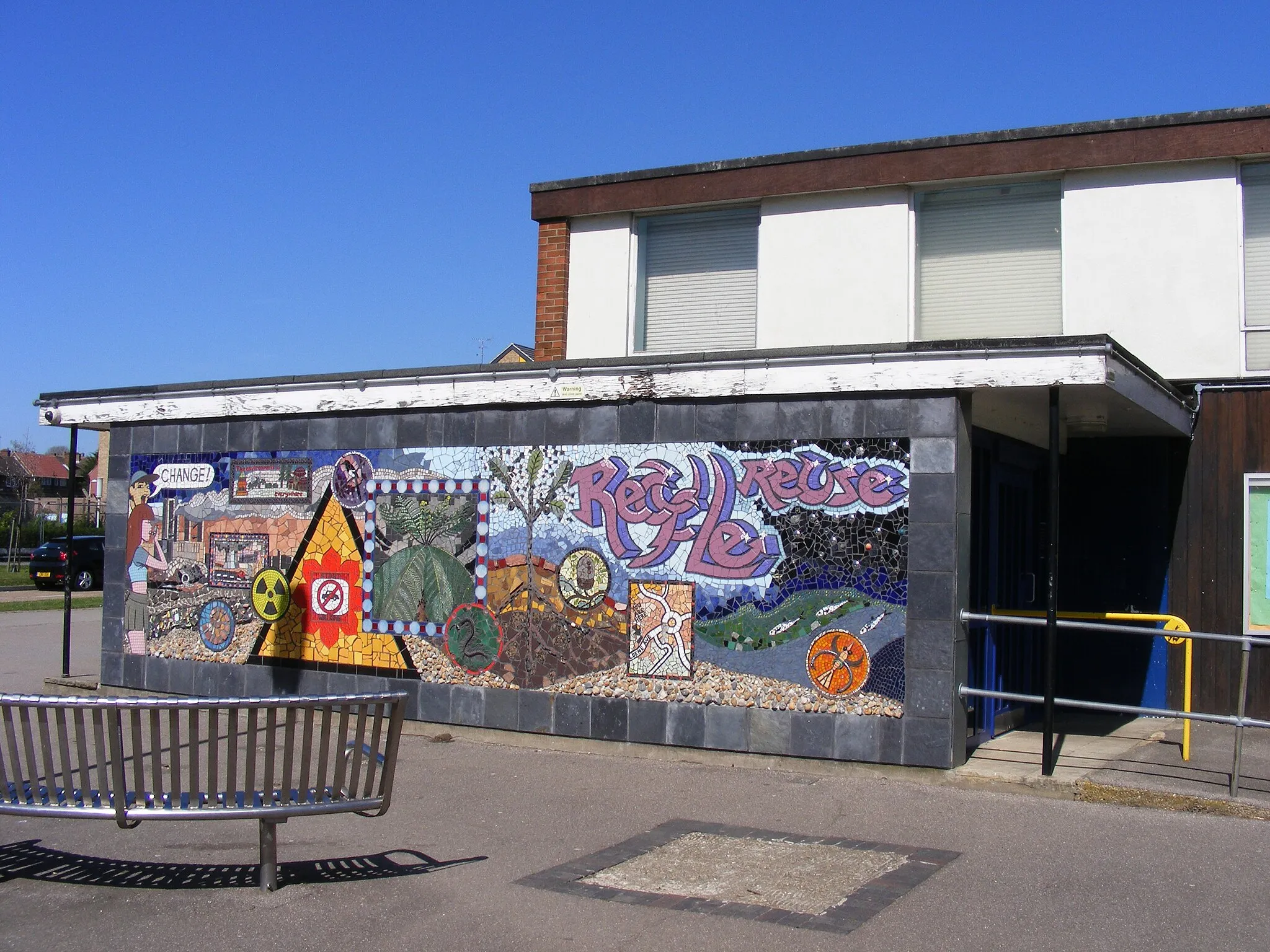 Photo showing: Harold Hill library mural