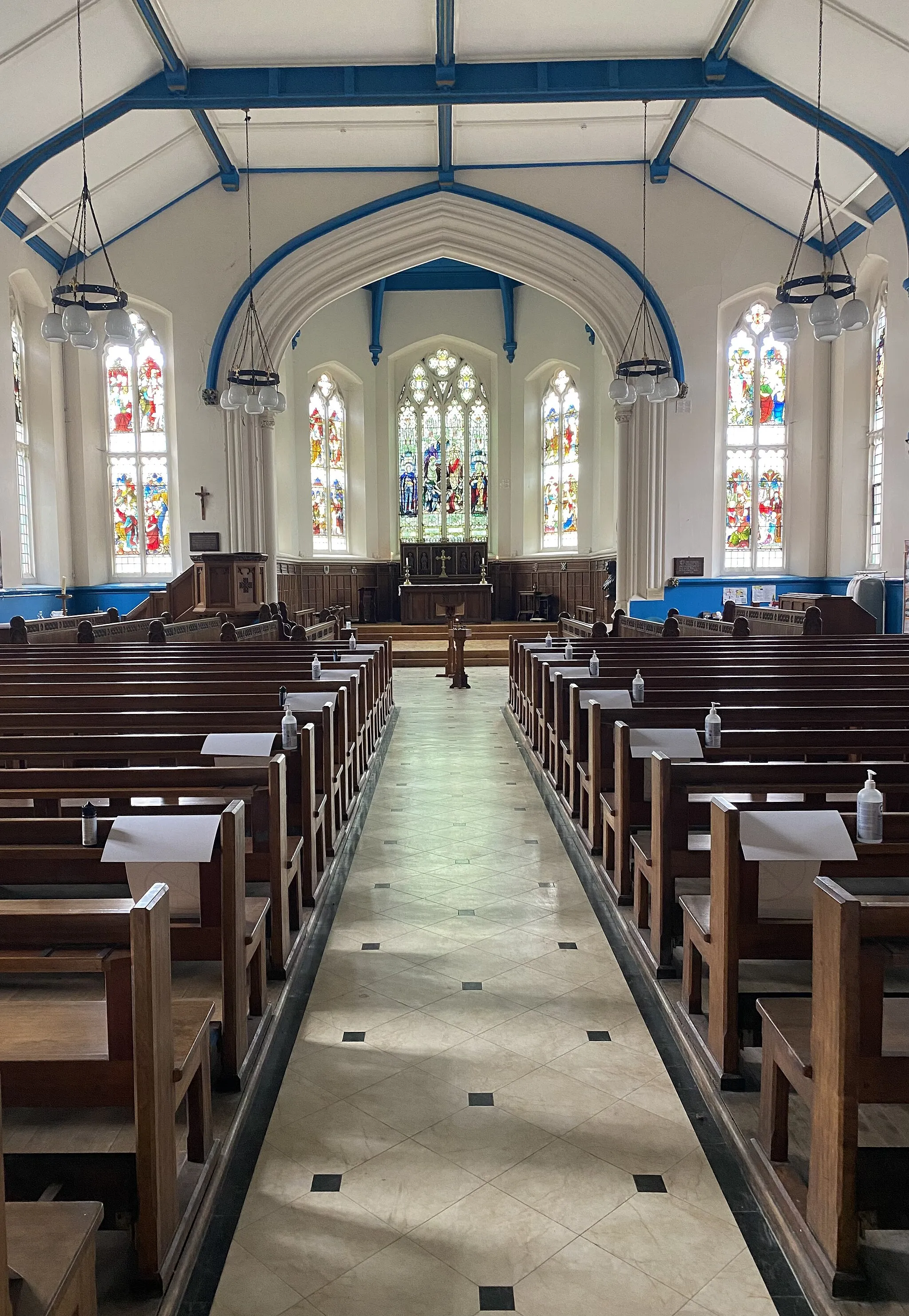 Photo showing: Chapel interior, Snaresbrook Crown Court