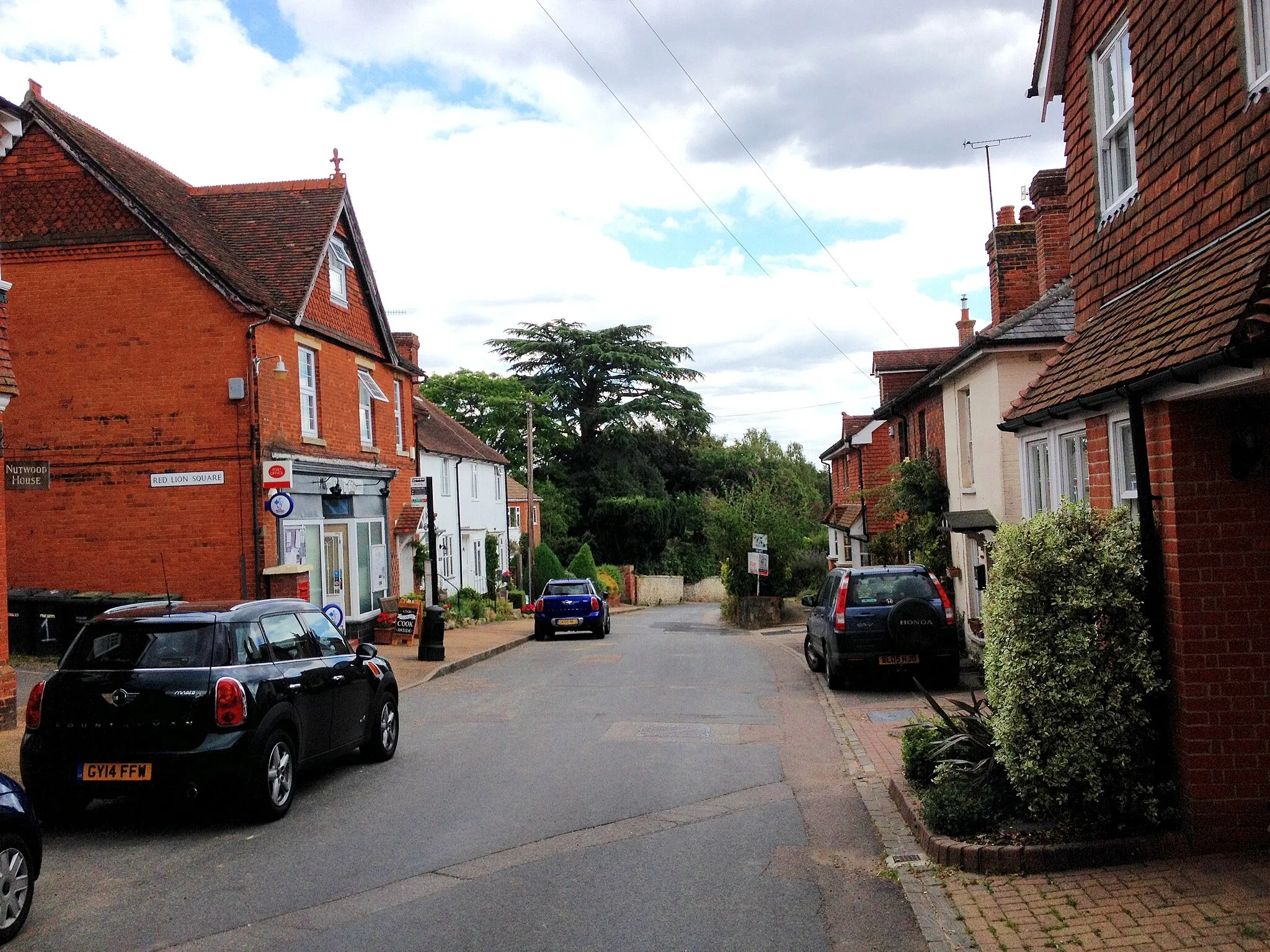 Photo showing: The Street, Plaxtol