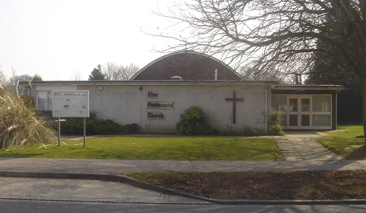 Photo showing: Elim Pentecostal Church, Langley Drive, Langley Green, Crawley, England.  This community was established in the Langley Green neighbourhood of Crawley New Town in the 1950s.