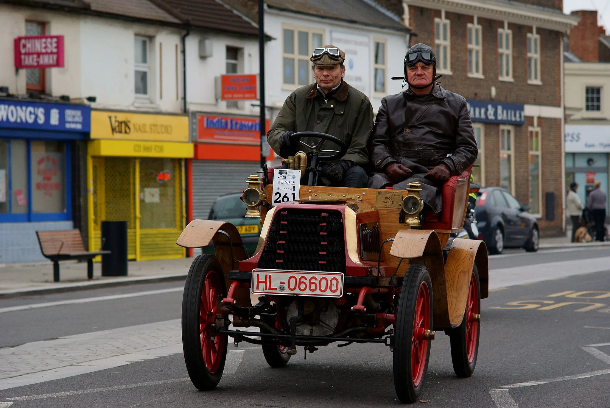 Photo showing: London - Brighton Veteran Car Run 2011