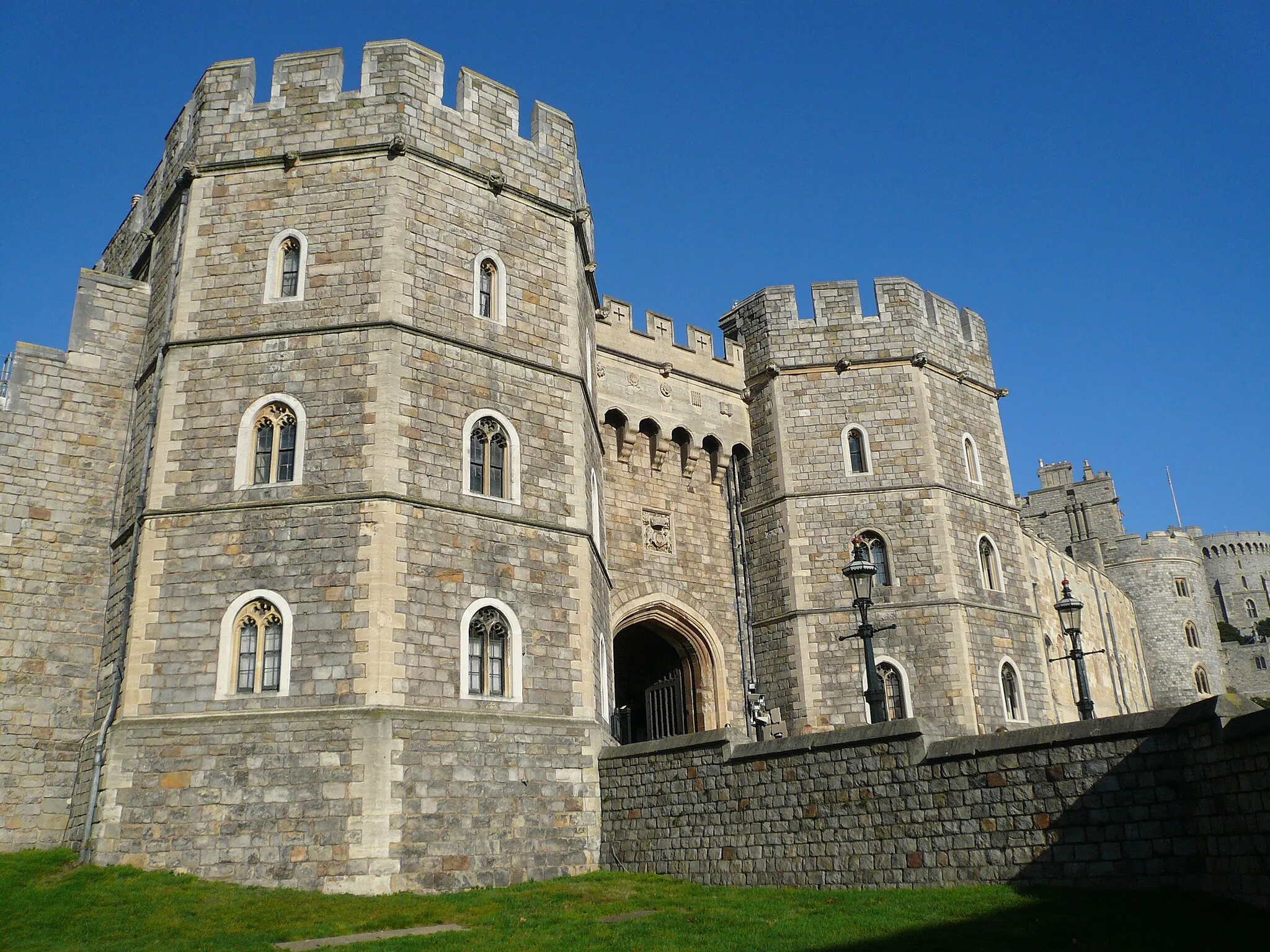 Photo showing: Henry VIII's gatehouse at Windsor Castle