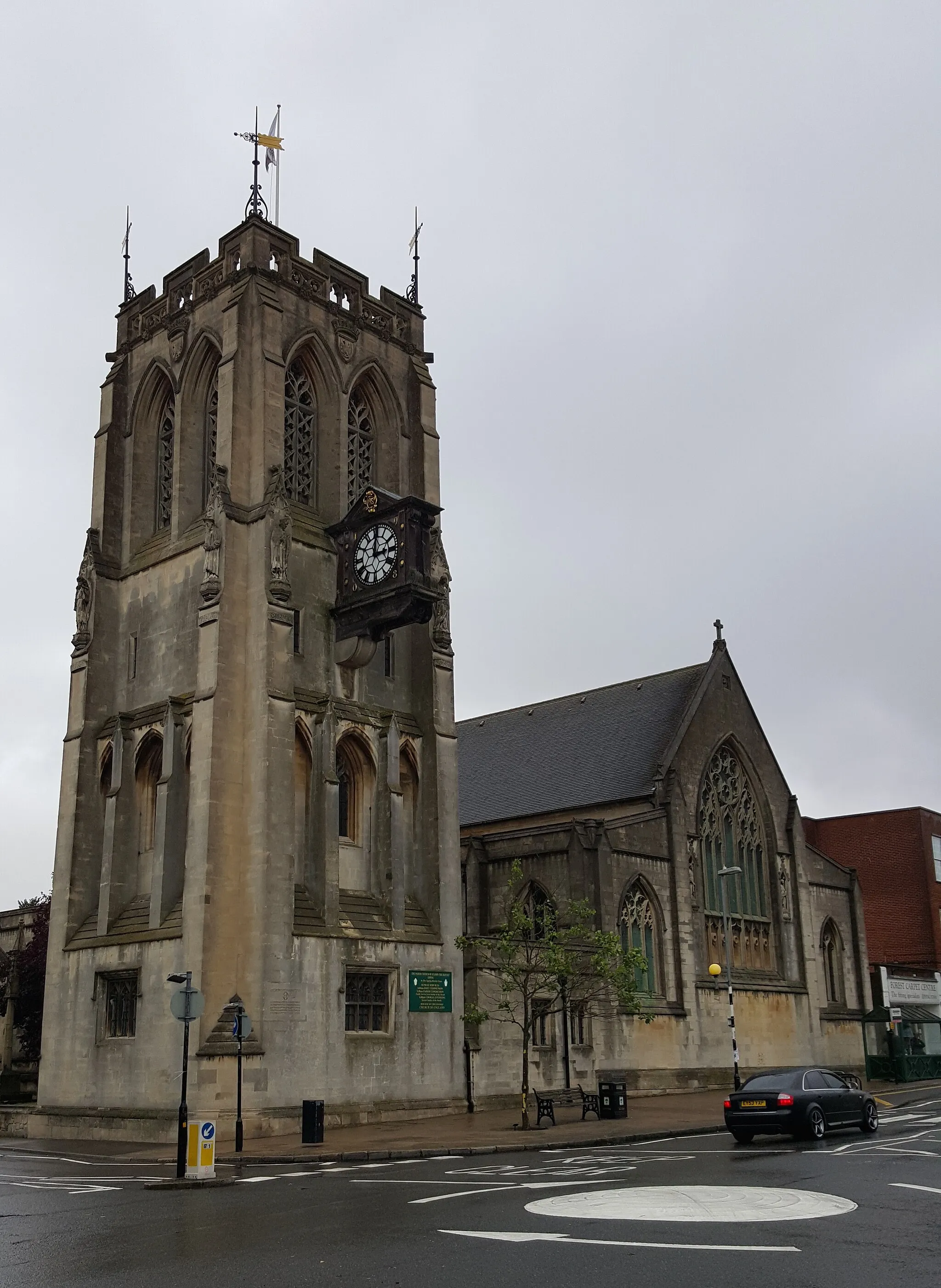 Photo showing: St John the Baptist church, Epping