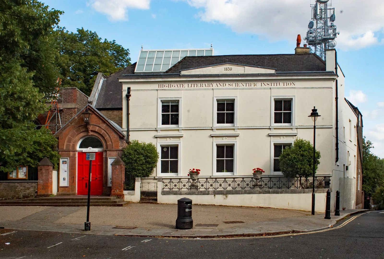 Photo showing: Highgate Literary and Scientific Institution