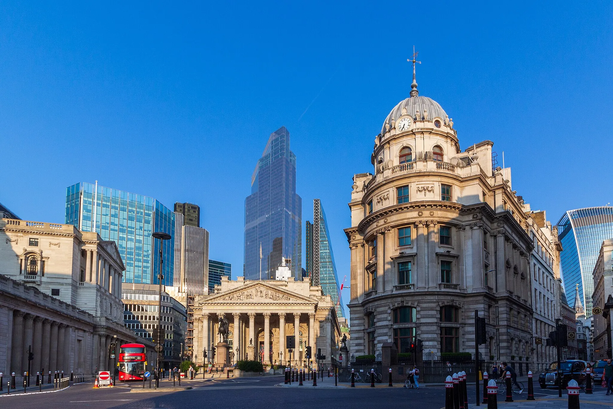 Photo showing: Bank Junction, London