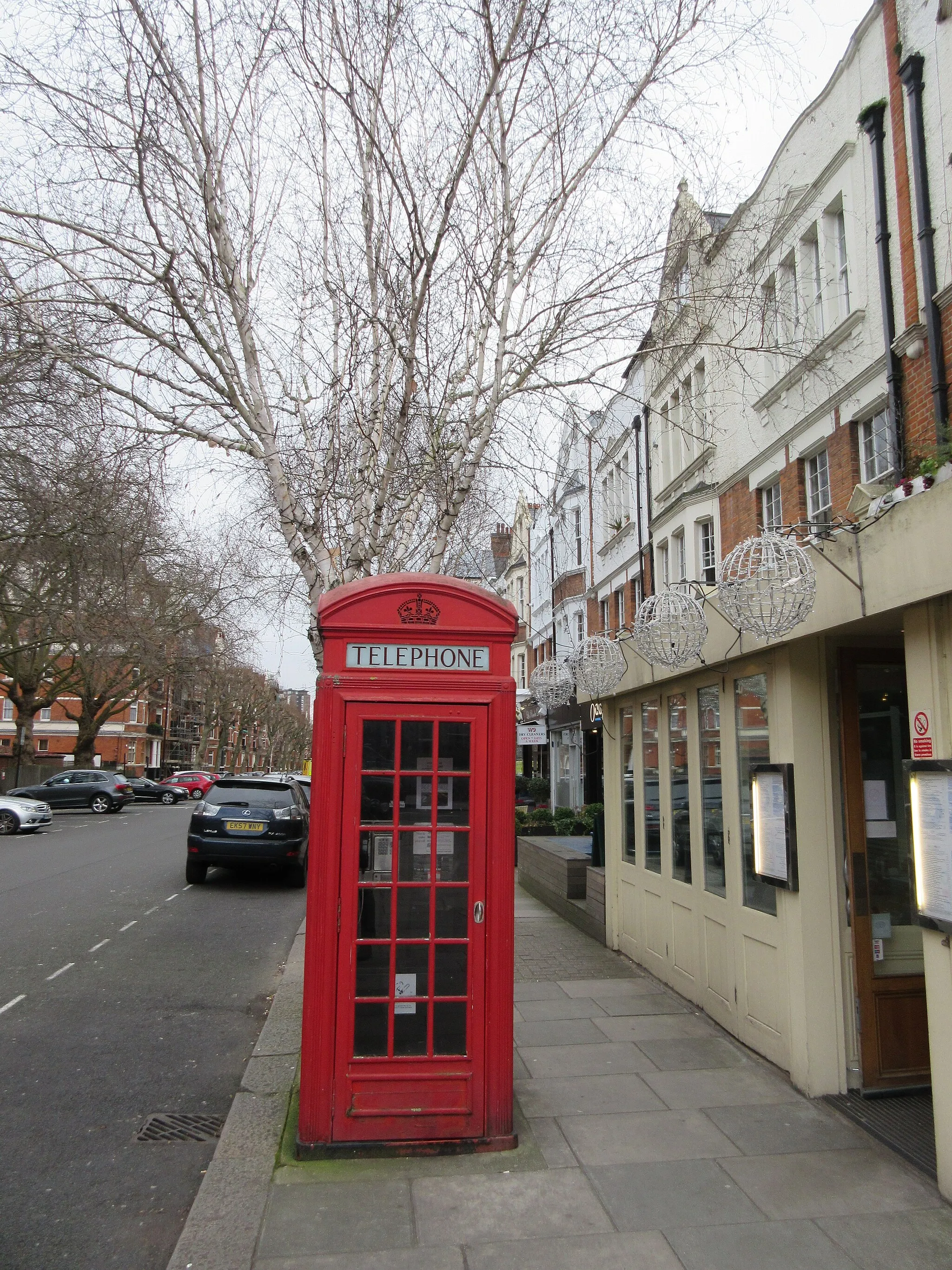 Photo showing: K2 Phone box on Lauderdale Road