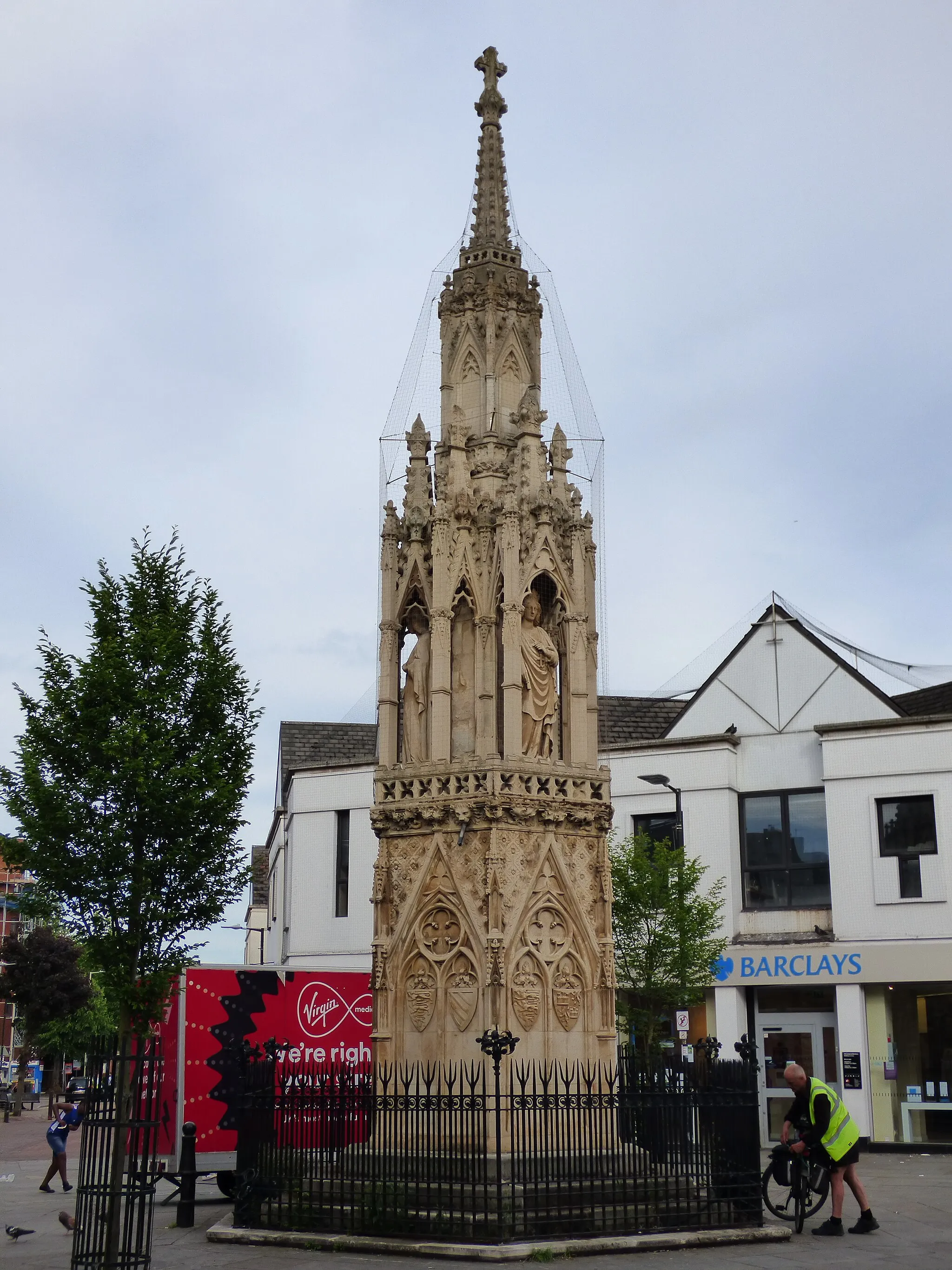 Photo showing: Eleanor cross, Waltham Cross, Hertfordshire, 27 May 2017 (Grade I). Dating to 1291, one of three remaining crosses built Edward I to commemorate the resting places of his dead queen, Eleanor of Castile. See also Wikipedia.

To see my collections, go here.