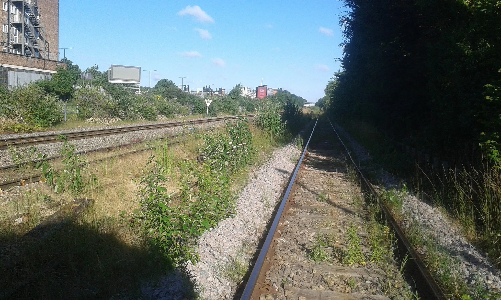 Photo showing: Former Guinness Brewery sidings at Park Royal on 14th July 2016. The sidings are now used to supply aggregate material to Lagarde Tarmac.