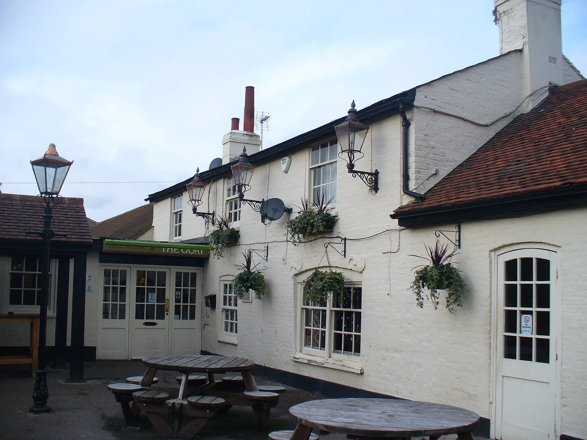 Photo showing: The Goat, Upper Halliford