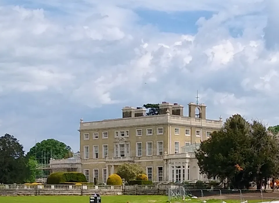 Photo showing: West and south elevations of the Grade II*-listed Ashtead Park House, Surrey. The house is now part of City of London Freemen's School