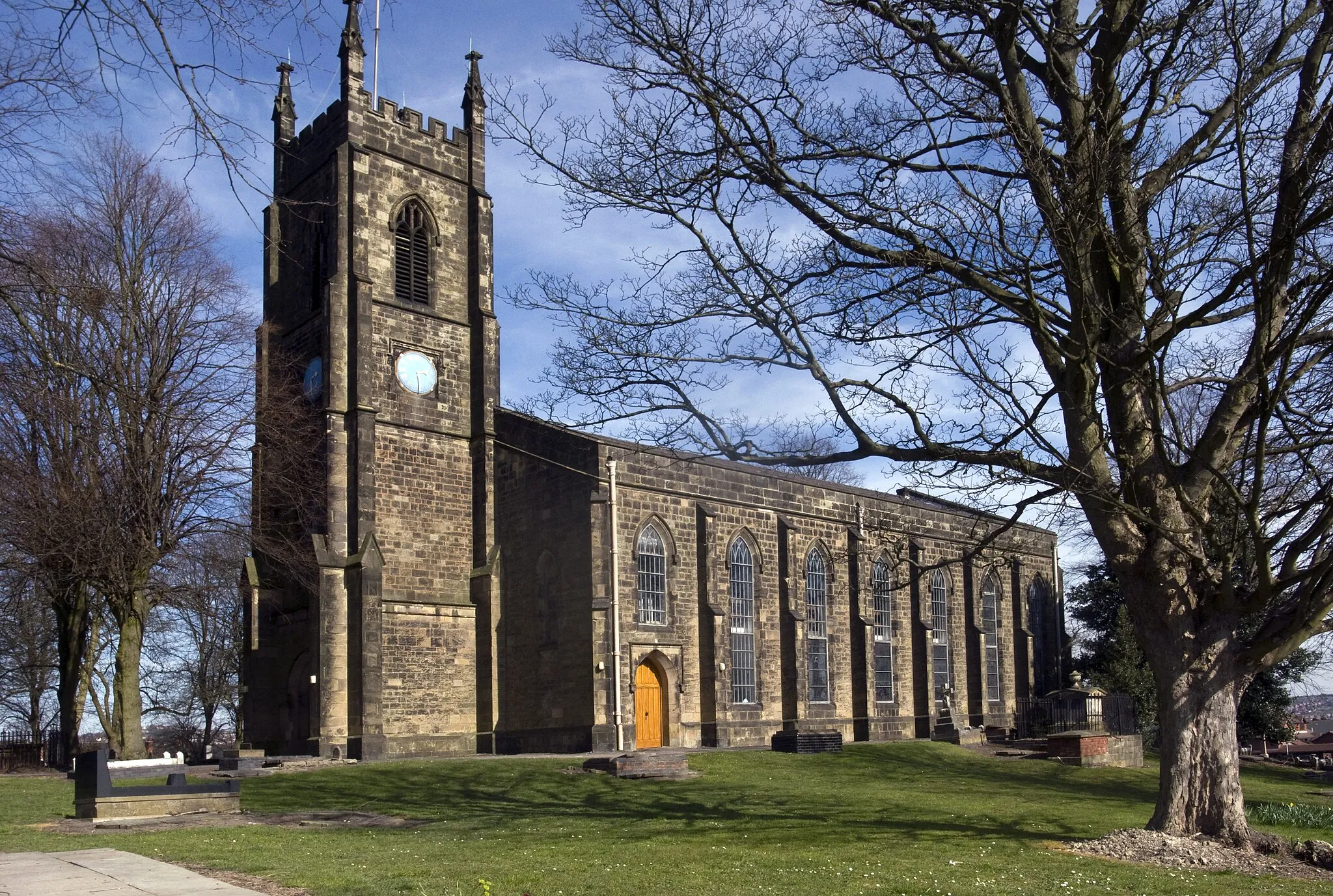 Photo showing: St Andrew's parish church, Netherton, West Midlands, seen from the southwest
