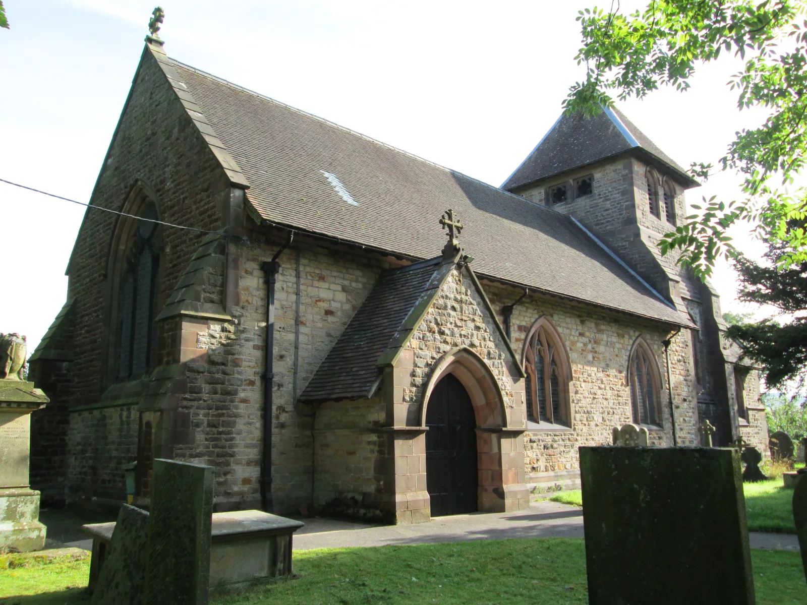 Photo showing: St Matthew's Church, Meerbrook