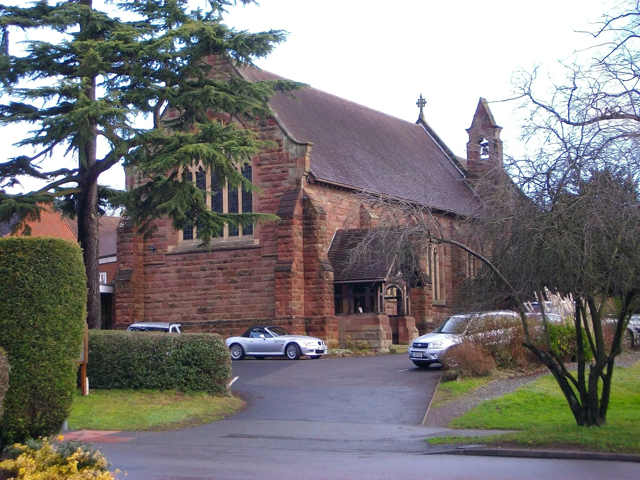 Photo showing: St Saviour Church