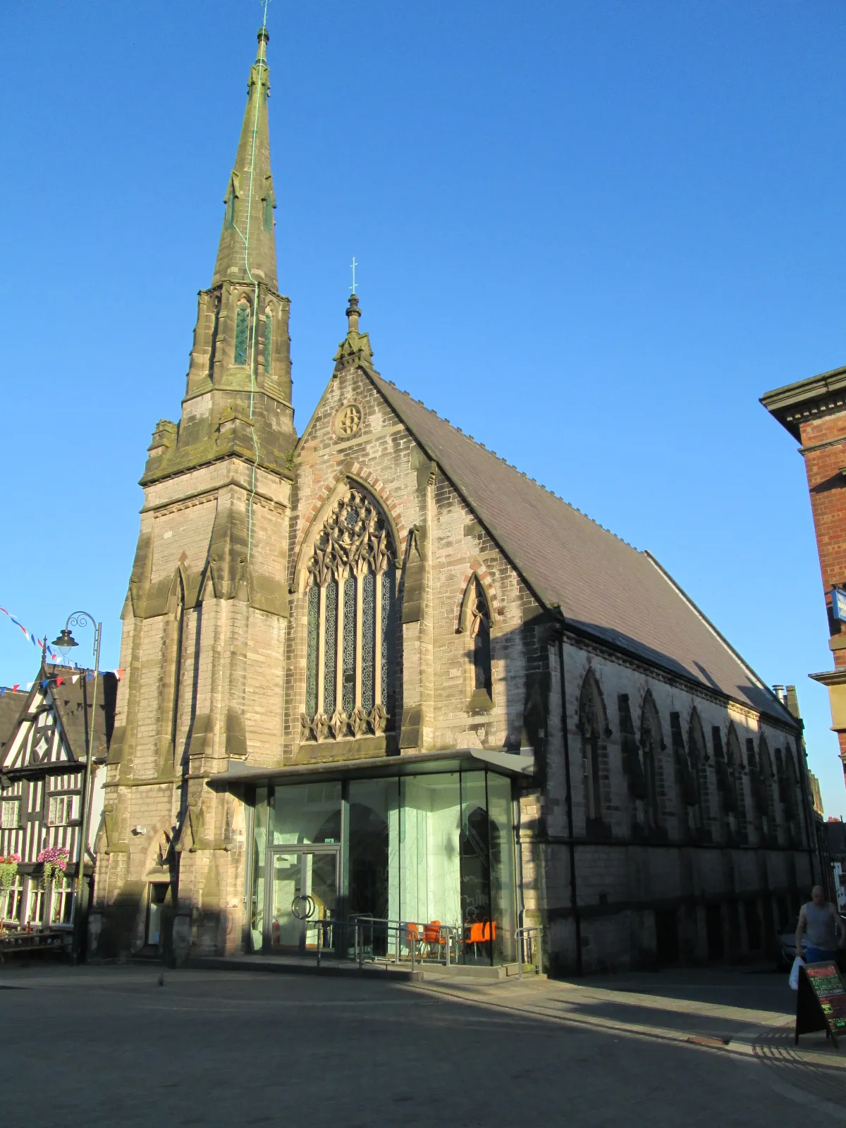 Photo showing: A church in Leek, Staffordshire.